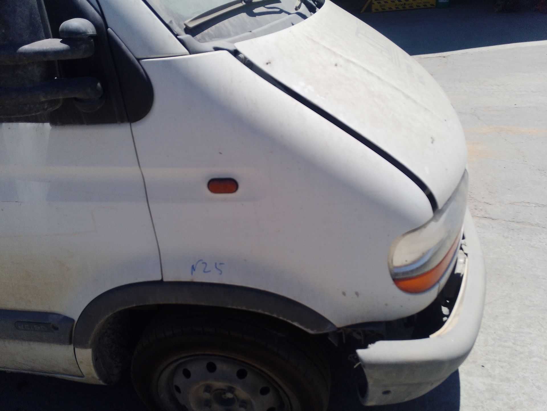 Recambio de aleta delantera derecha para renault master ii furgoneta (fd) 2.2 dci 90 referencia OEM IAM 7751475534  