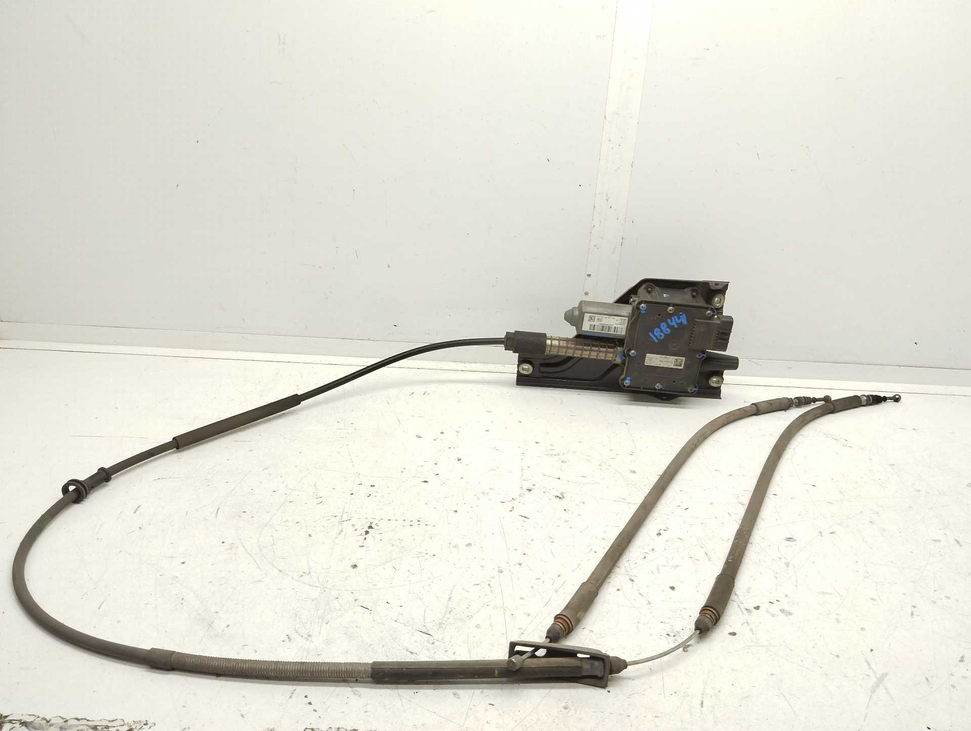 Recambio de freno de mano electrico para opel insignia berlina selective referencia OEM IAM A2C32281100 22880717 A06781114