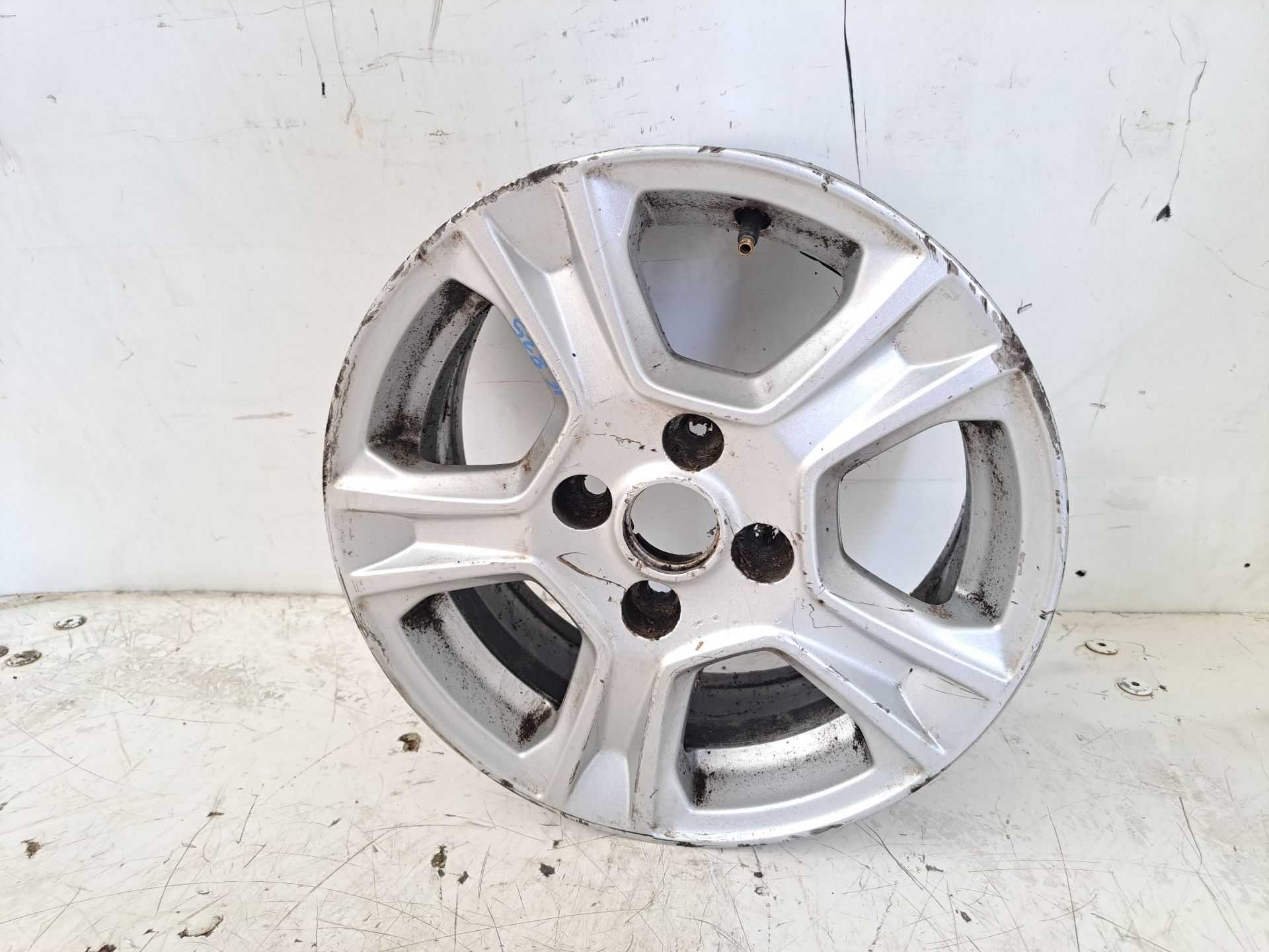 Recambio de llanta para ford tourneo courier (c4a) ambiente referencia OEM IAM r15 et761007aa 