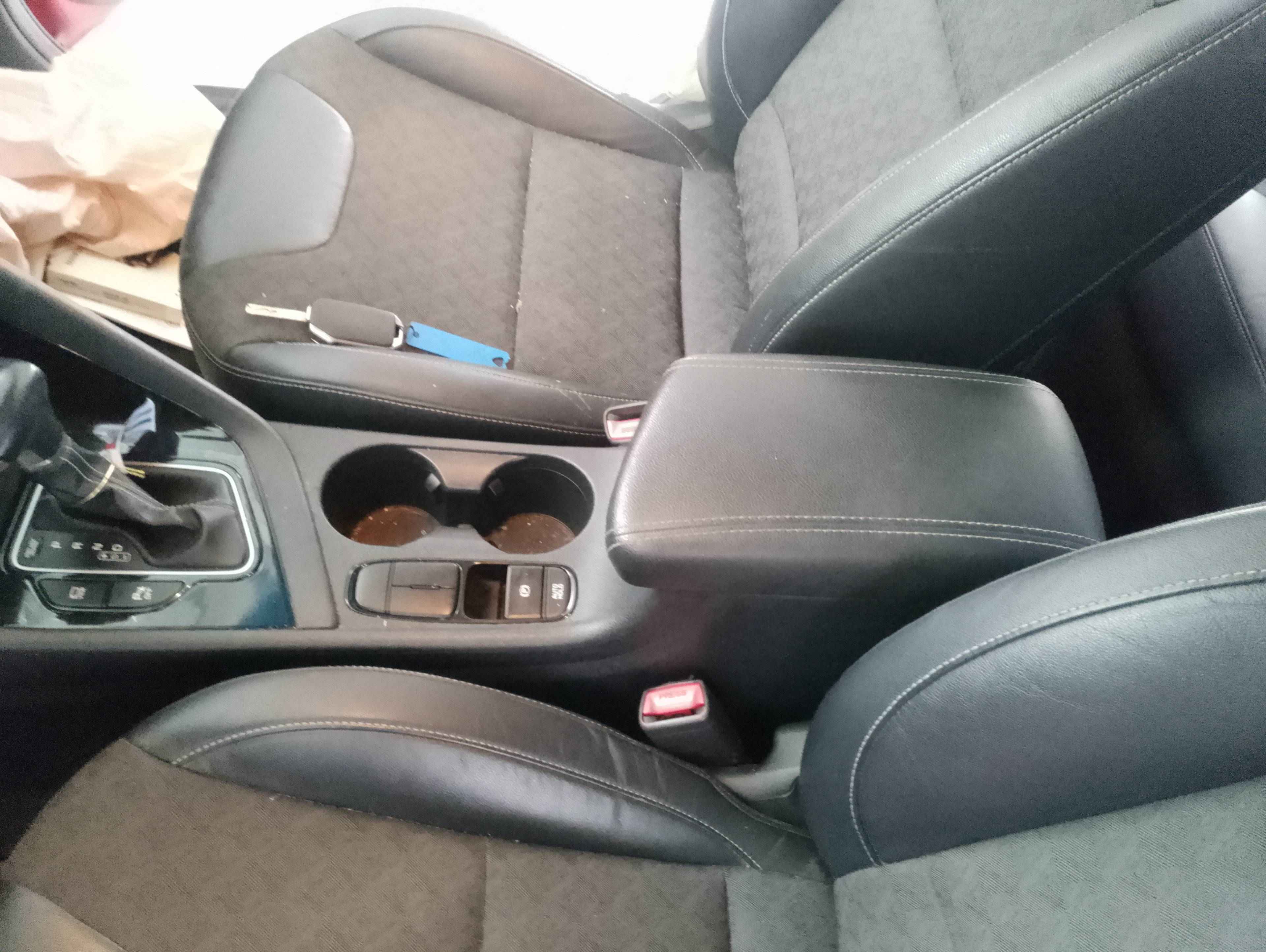 Recambio de apoyabrazos central para kia niro e-niro concept referencia OEM IAM   