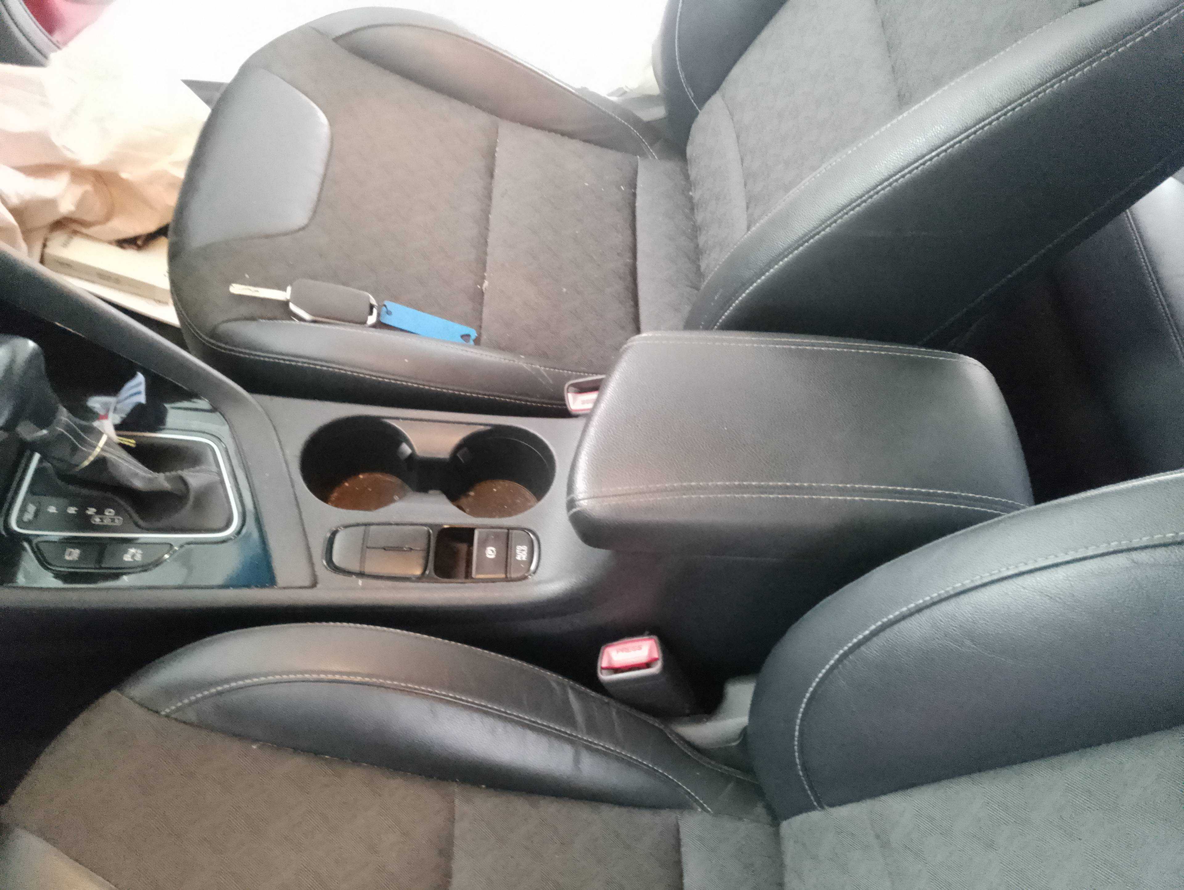 Recambio de apoyabrazos central para kia niro e-niro concept referencia OEM IAM   
