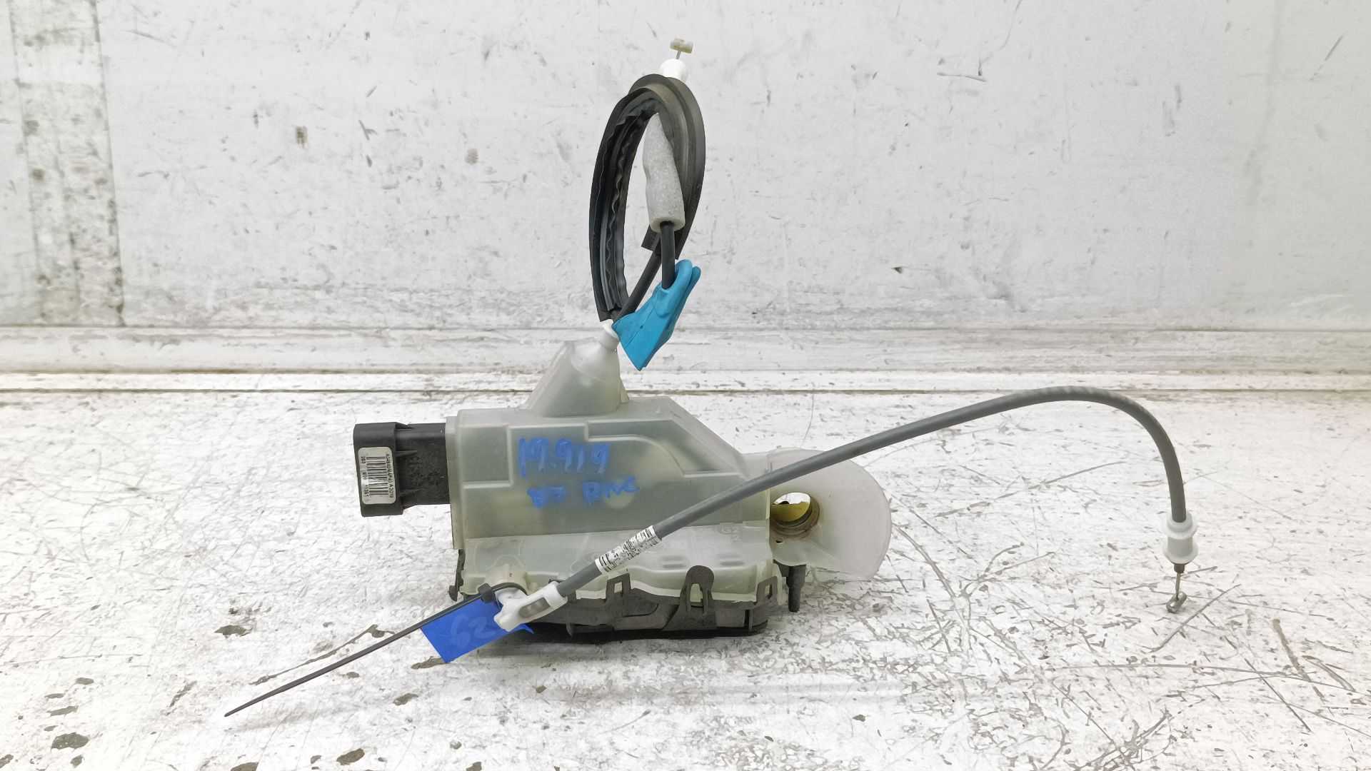 Recambio de cerradura puerta delantera izquierda para peugeot partner grip l1 referencia OEM IAM 9816343480  