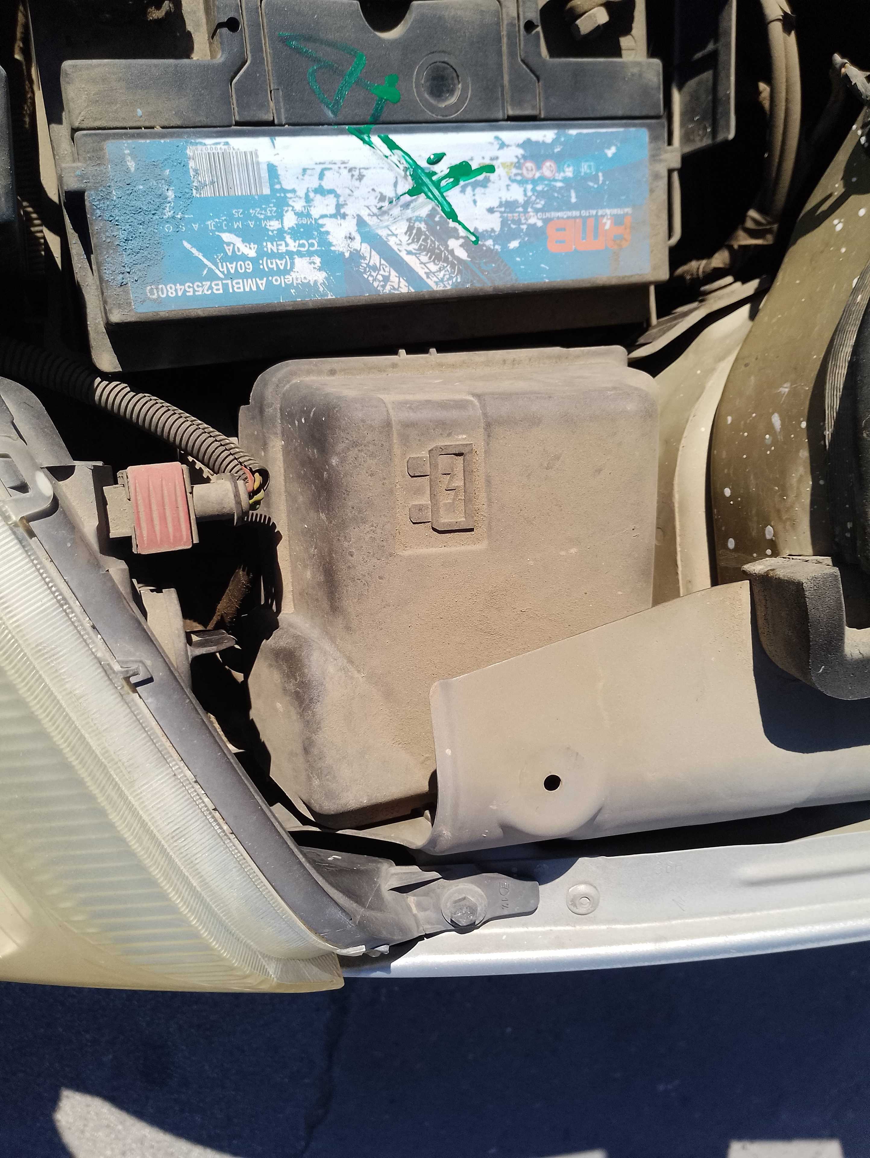 Recambio de caja reles / fusibles para citroën c2 audace referencia OEM IAM   