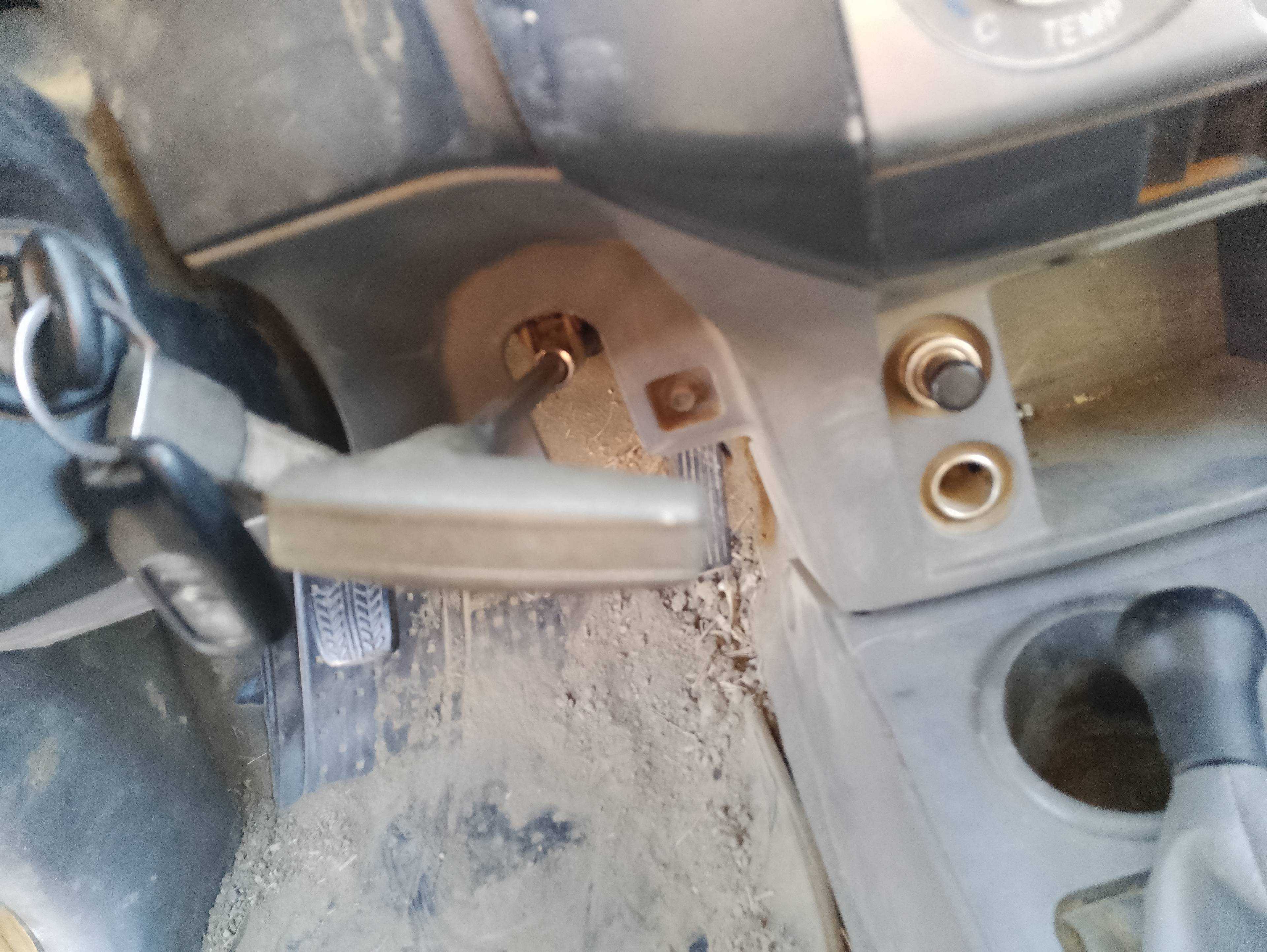 Recambio de palanca freno para ford ranger (et) cabina doble xlt limited 4x4 referencia OEM IAM   
