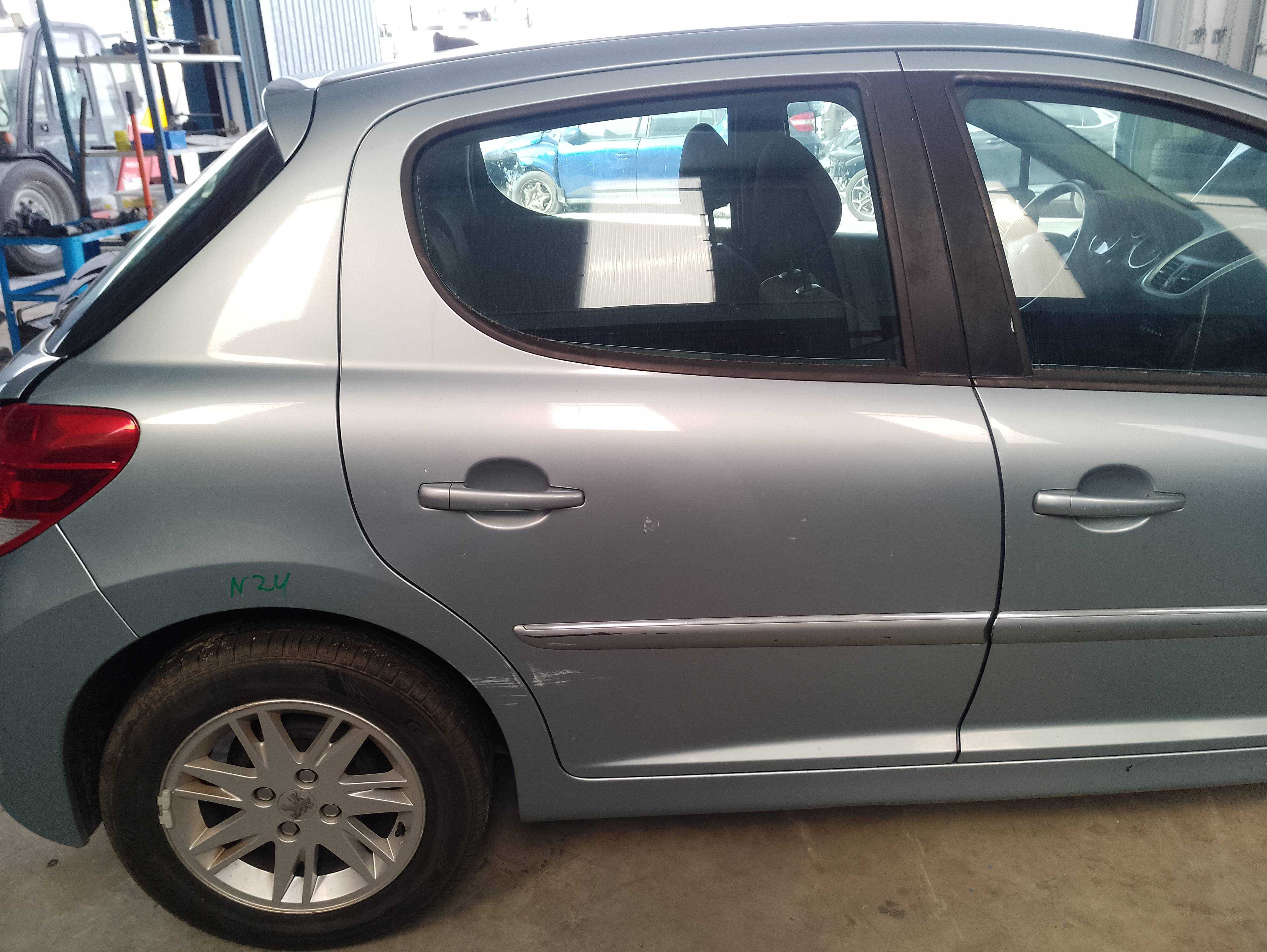 Recambio de puerta trasera derecha para peugeot 207 confort referencia OEM IAM 9008S6  