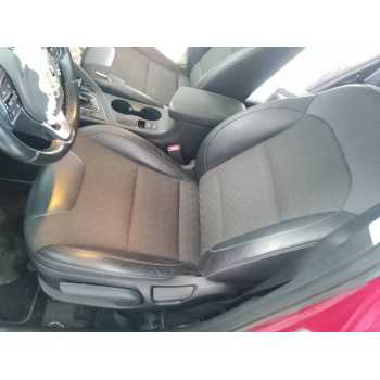 ASIENTO DELANTERO IZQUIERDO 