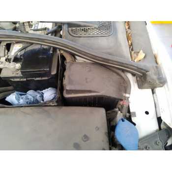 CAJA RELES / FUSIBLES 