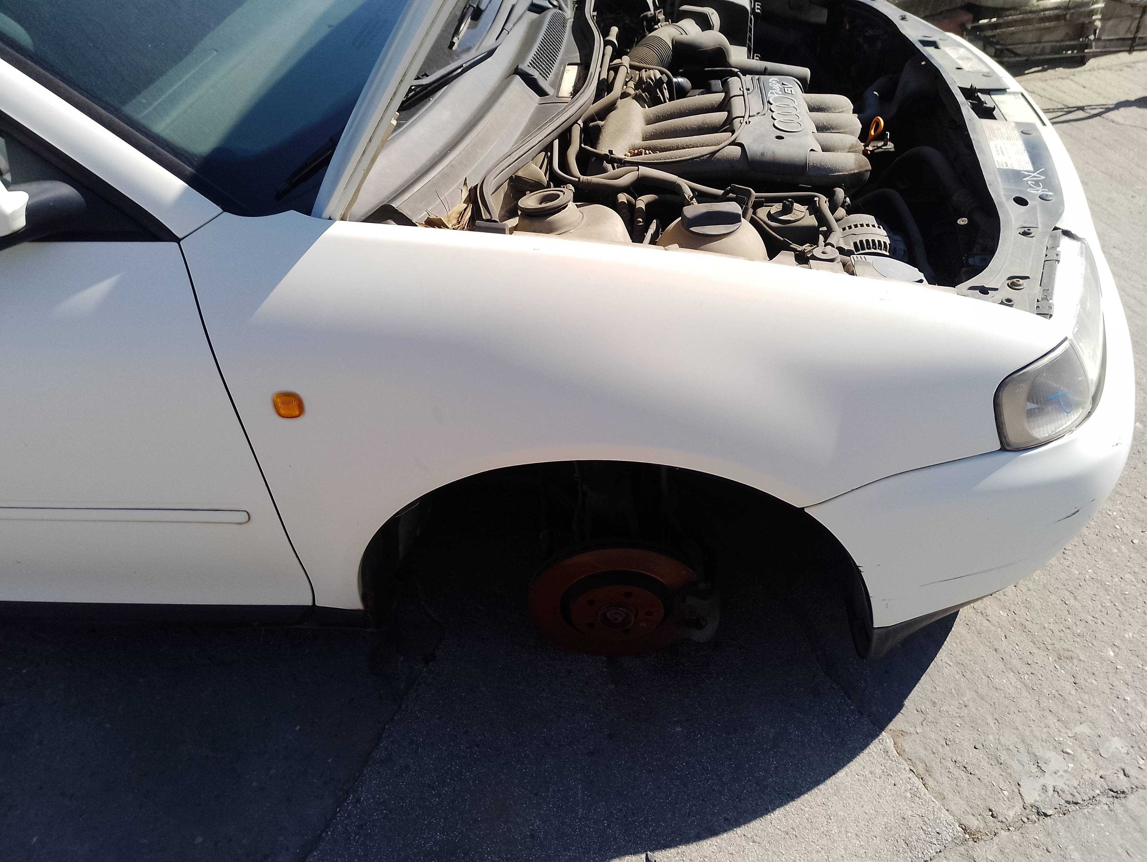 Recambio de aleta delantera derecha para audi a3 (8l) 1.8 ambiente referencia OEM IAM   