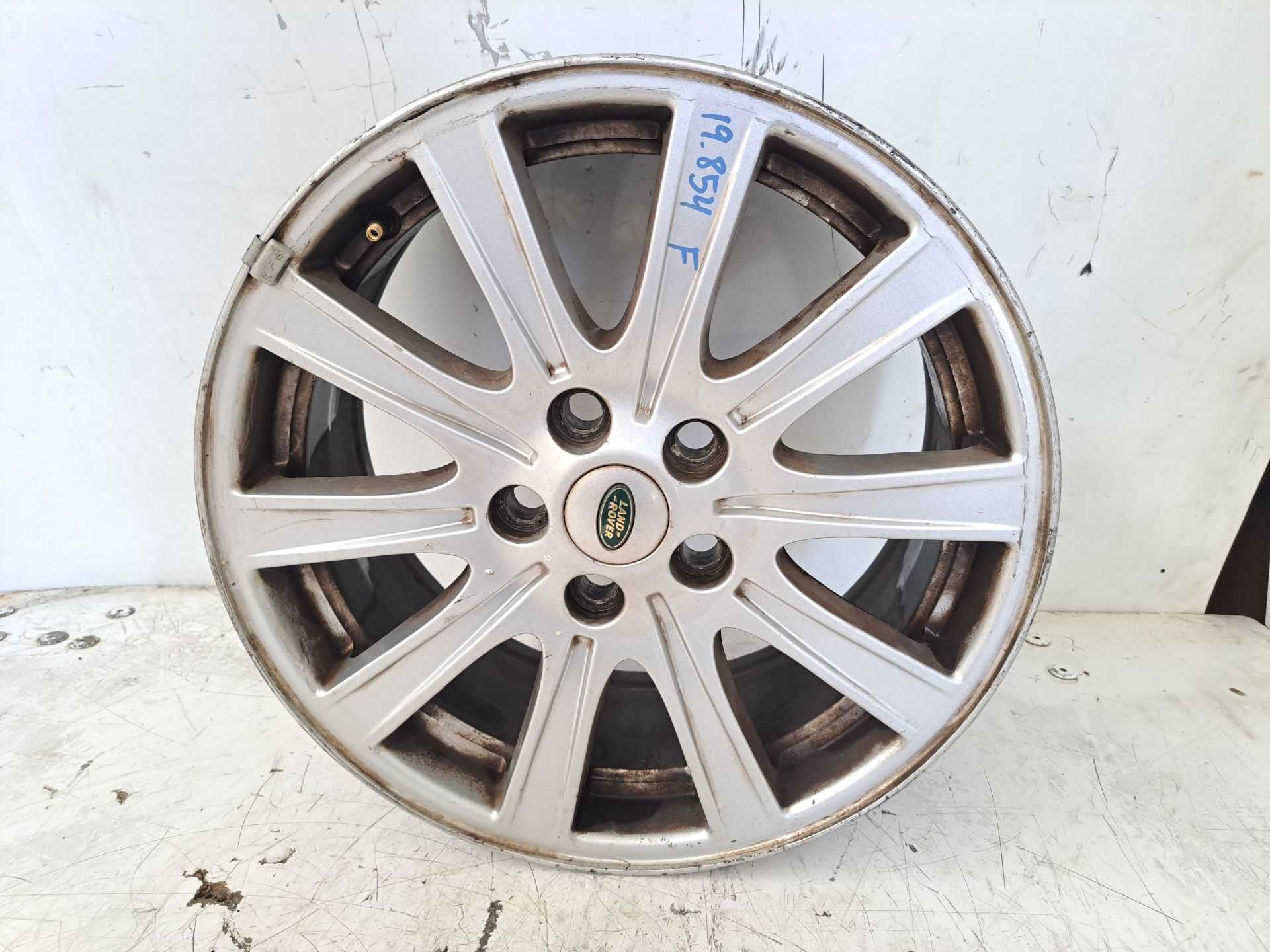 Recambio de llanta para land rover discovery v6 td edition 60 yrs referencia OEM IAM r18 7h221007ba 