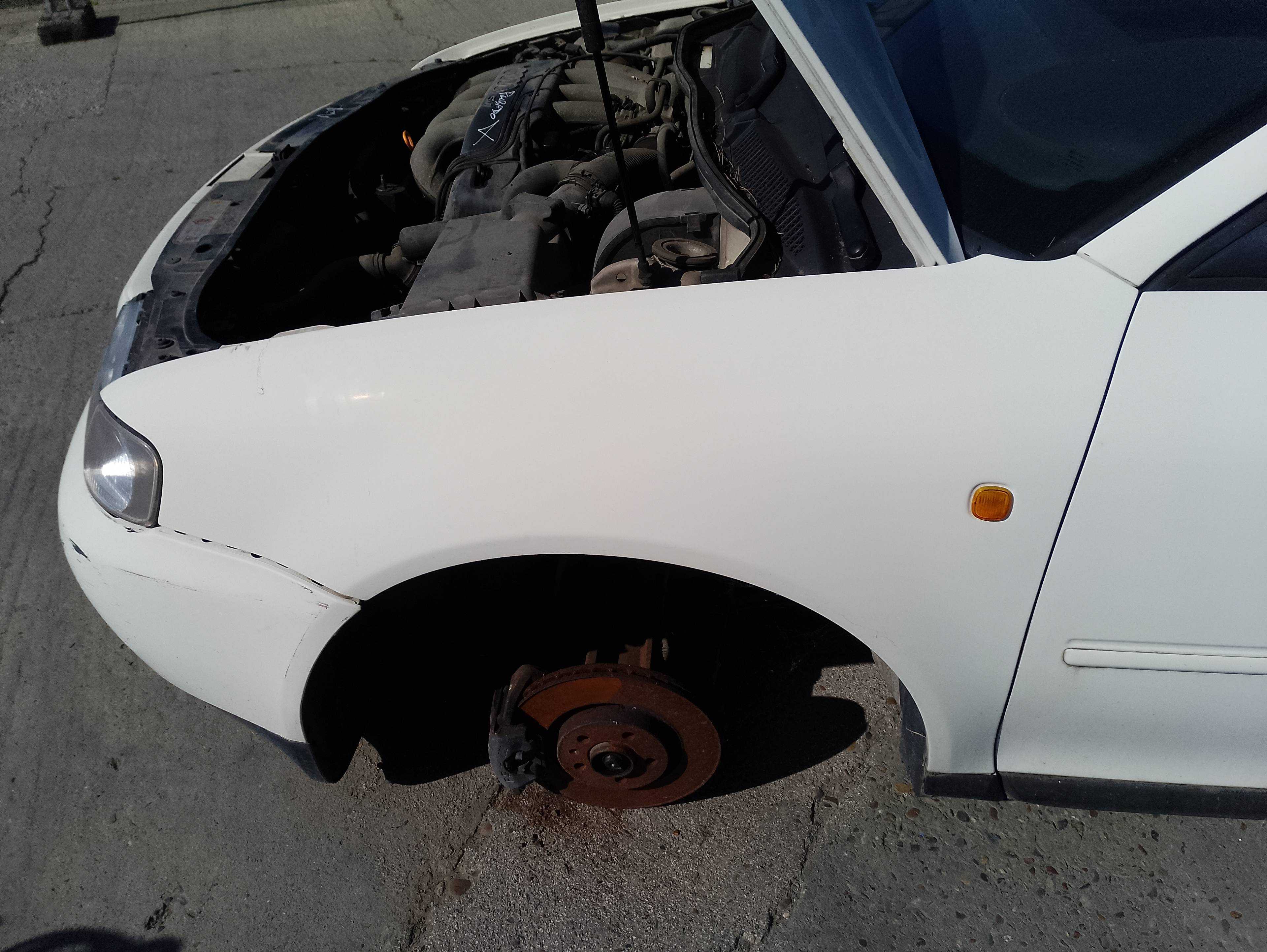 Recambio de aleta delantera izquierda para audi a3 (8l) 1.8 ambiente referencia OEM IAM   