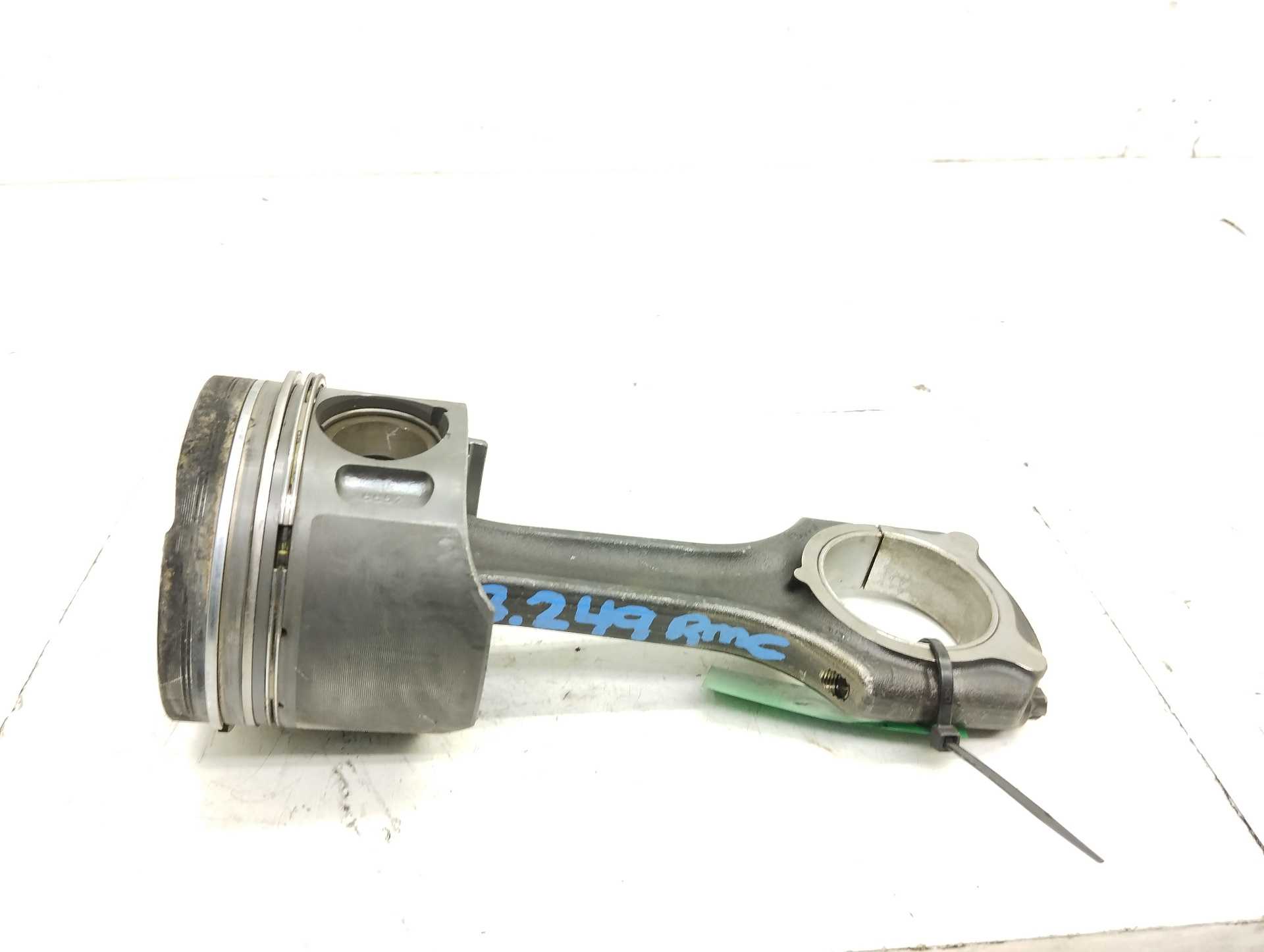 Recambio de piston para mercedes-benz vito caja cerrada 6.03  2.1 diesel referencia OEM IAM R08857 A6110300617 