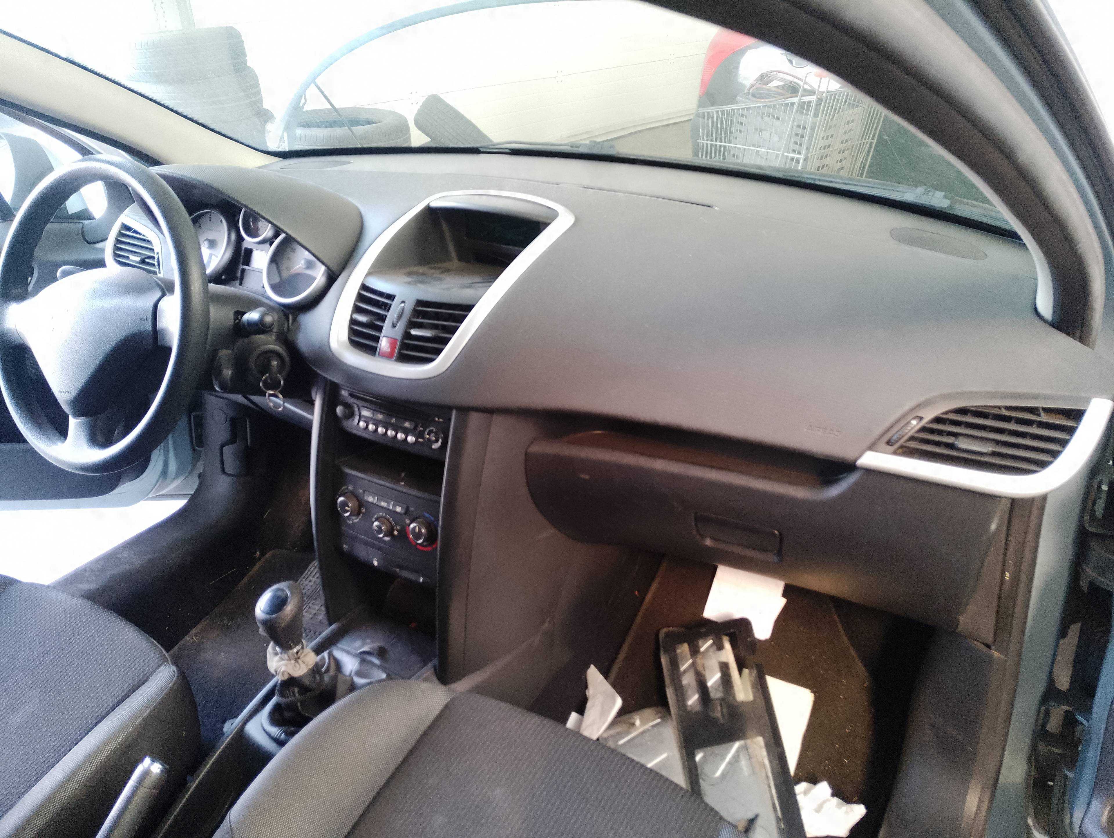 Recambio de salpicadero para peugeot 207 confort referencia OEM IAM   