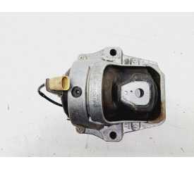Recambio de soporte motor izquierdo para audi a5 coupe (8t) 3.0 v6 24v tdi referencia OEM IAM 8R0199381  