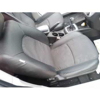ASIENTO DELANTERO DERECHO 