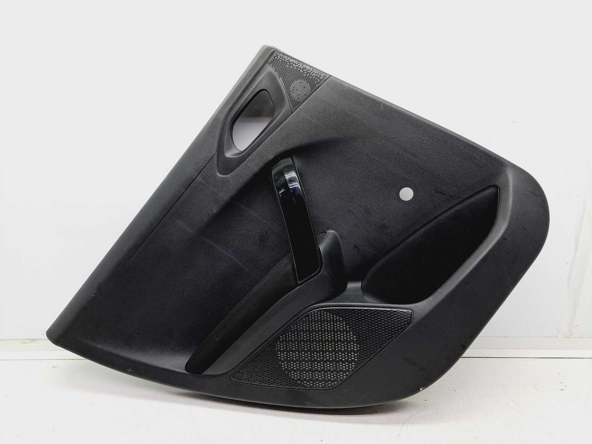Recambio de guarnecido puerta trasera izquierda para peugeot 208 1.2 12v e-vti referencia OEM IAM 491100129542LVM  