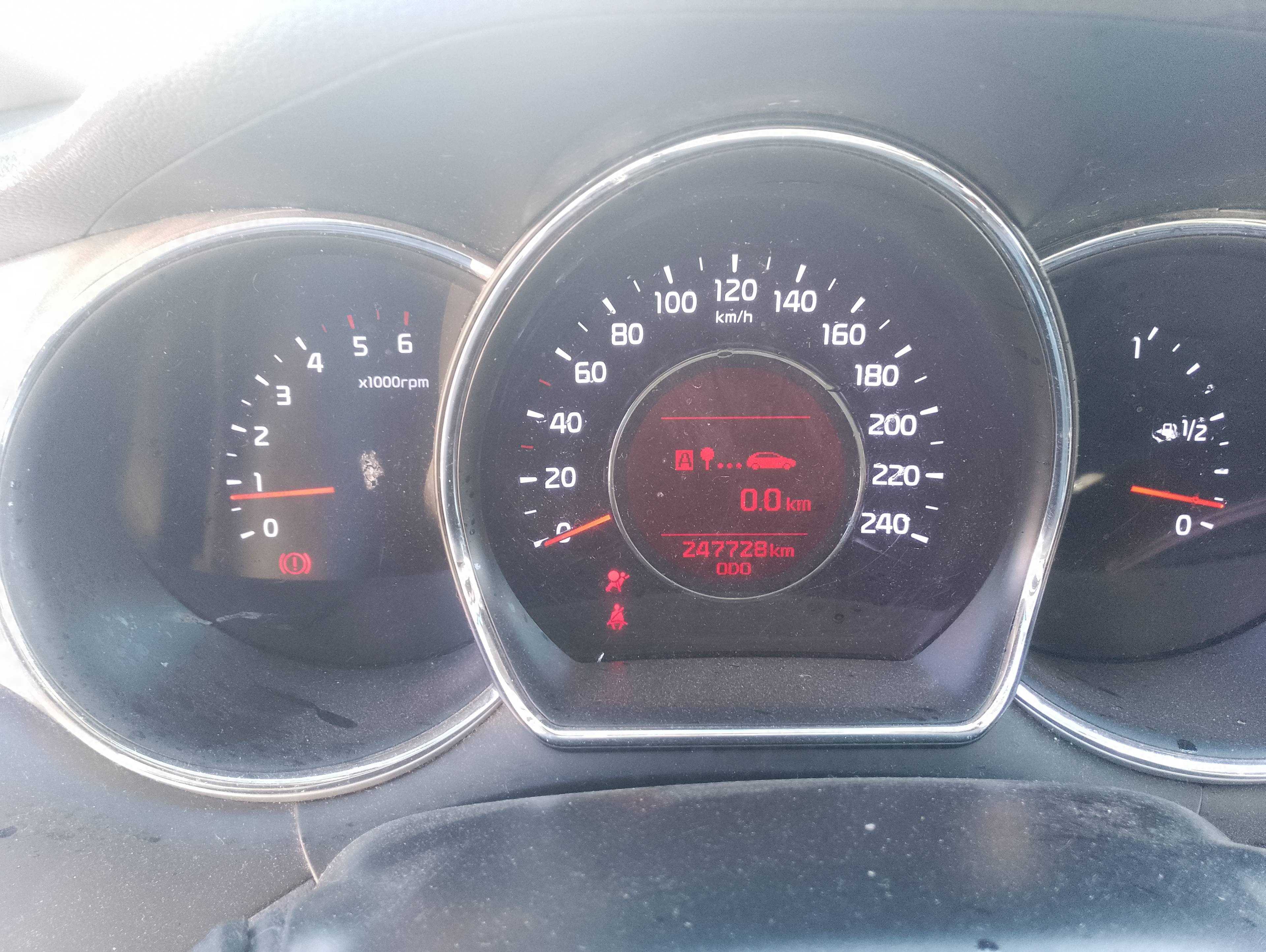 Recambio de cuadro instrumentos para kia cee´d business referencia OEM IAM   