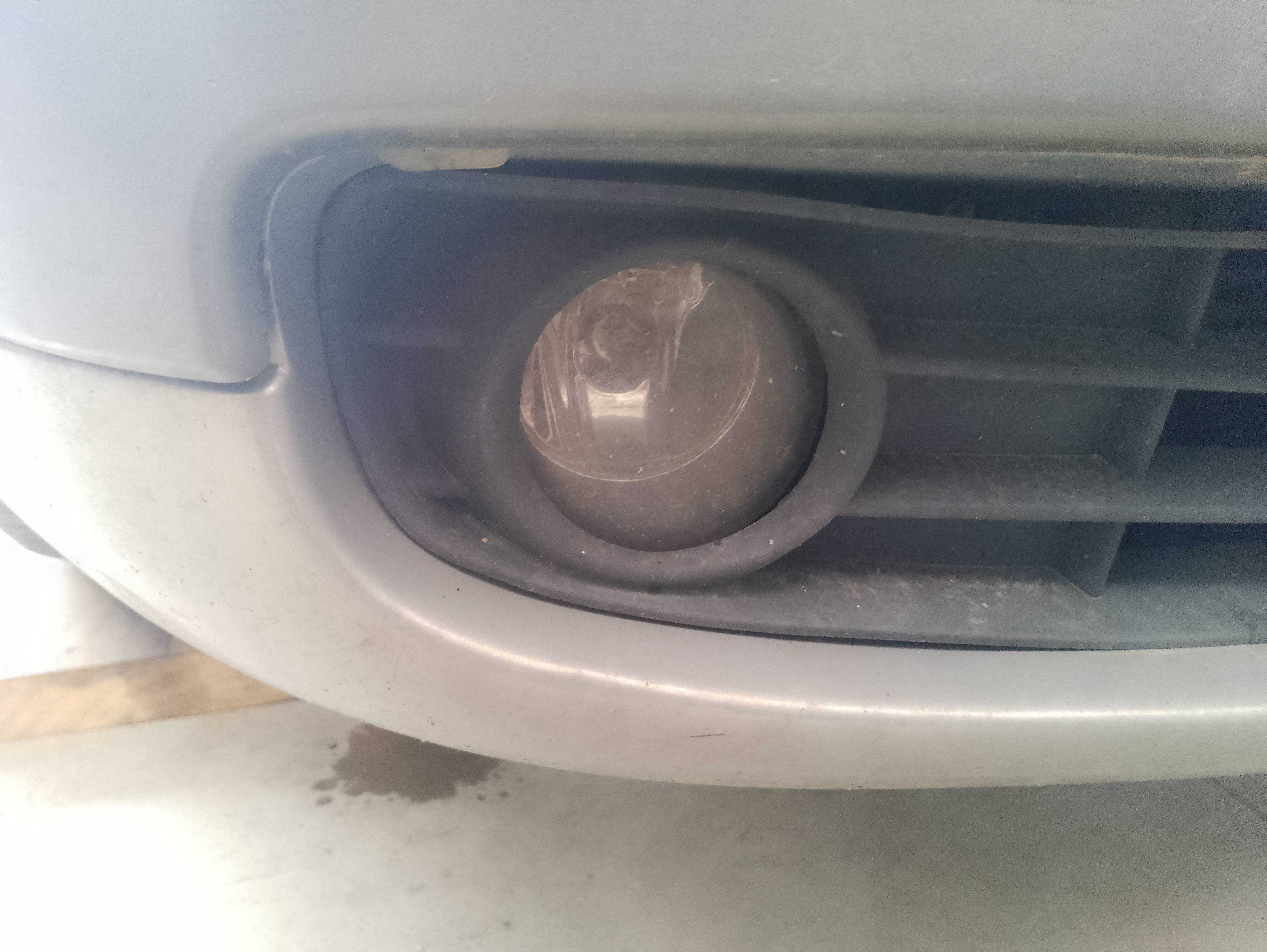 Recambio de faro antiniebla derecho para renault scenic ii confort authentique referencia OEM IAM   