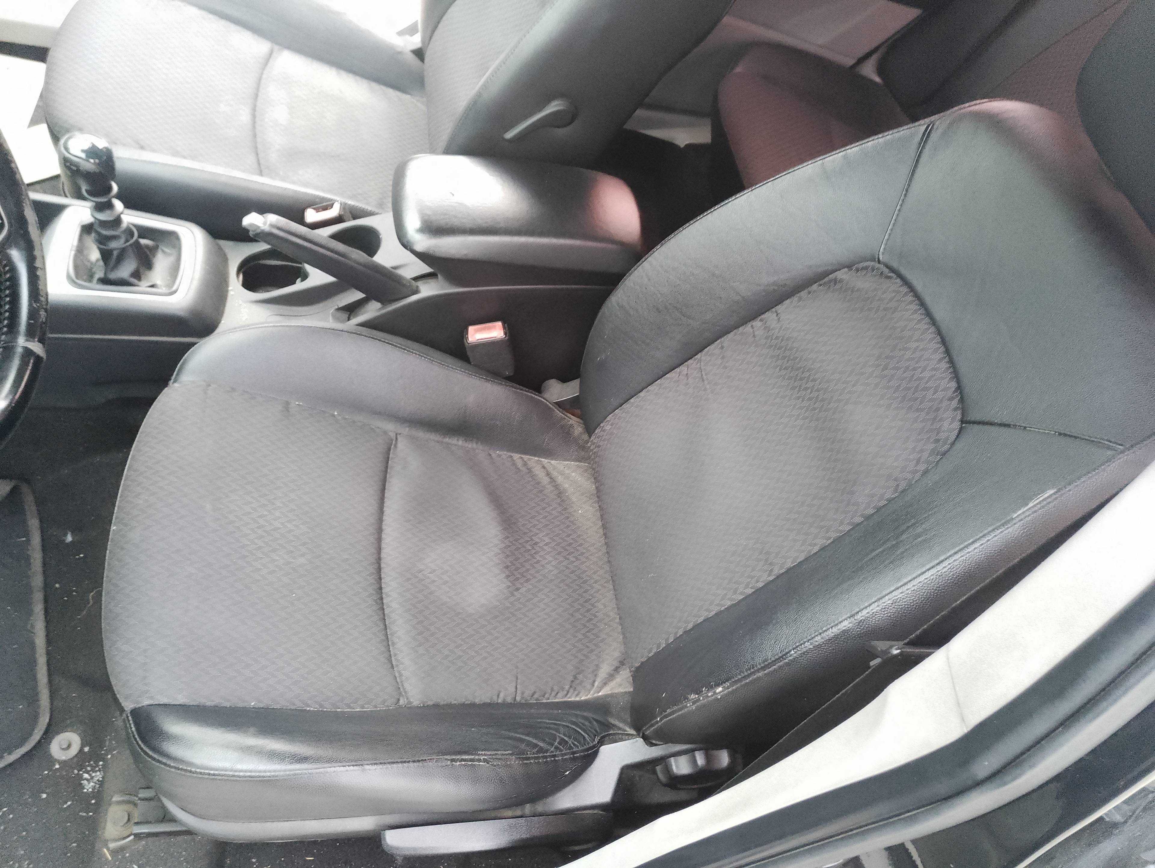 Recambio de asiento delantero izquierdo para kia cee´d active referencia OEM IAM   