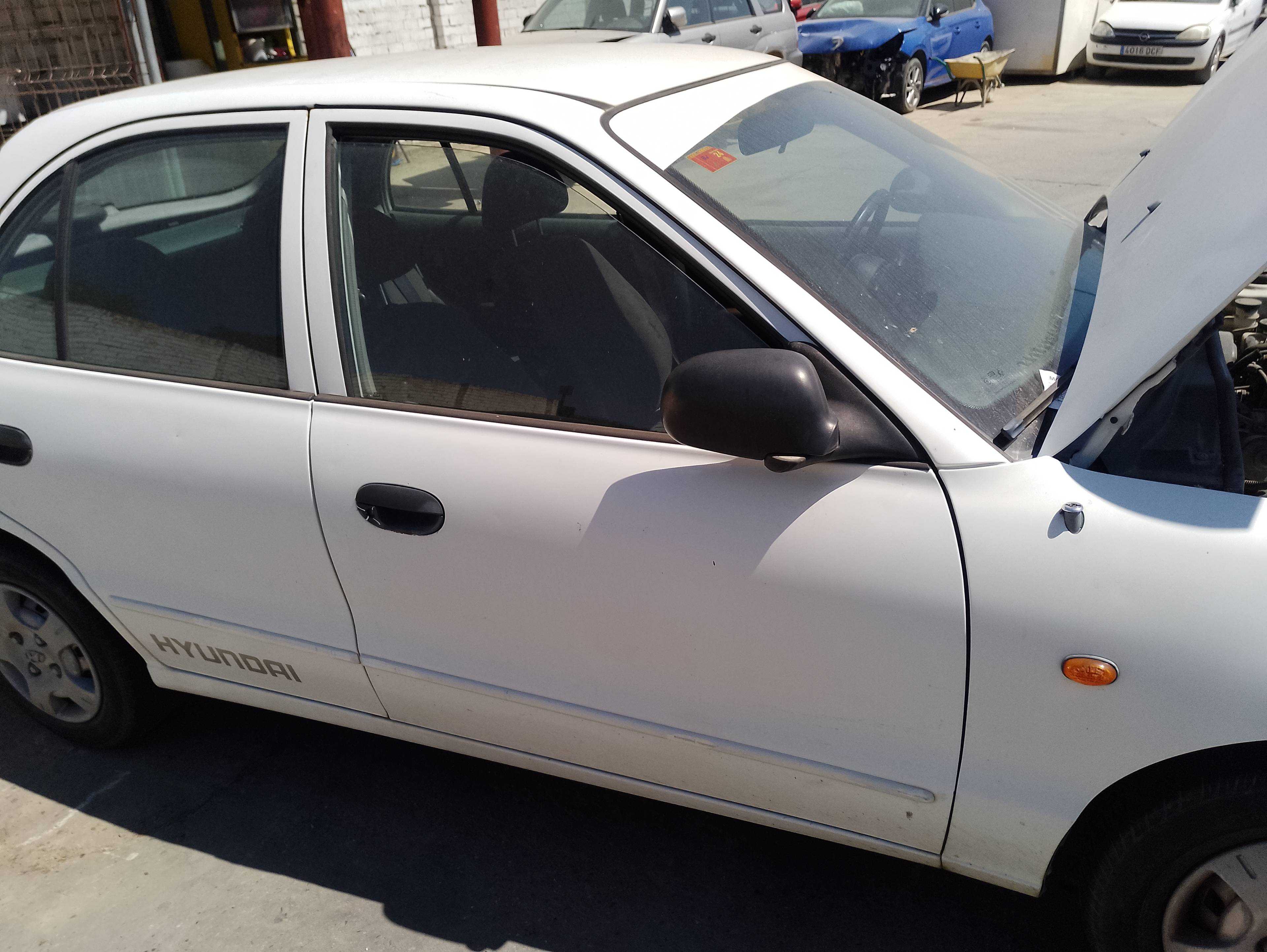 Recambio de puerta delantera derecha para hyundai accent (x3) 1.5 gs referencia OEM IAM   