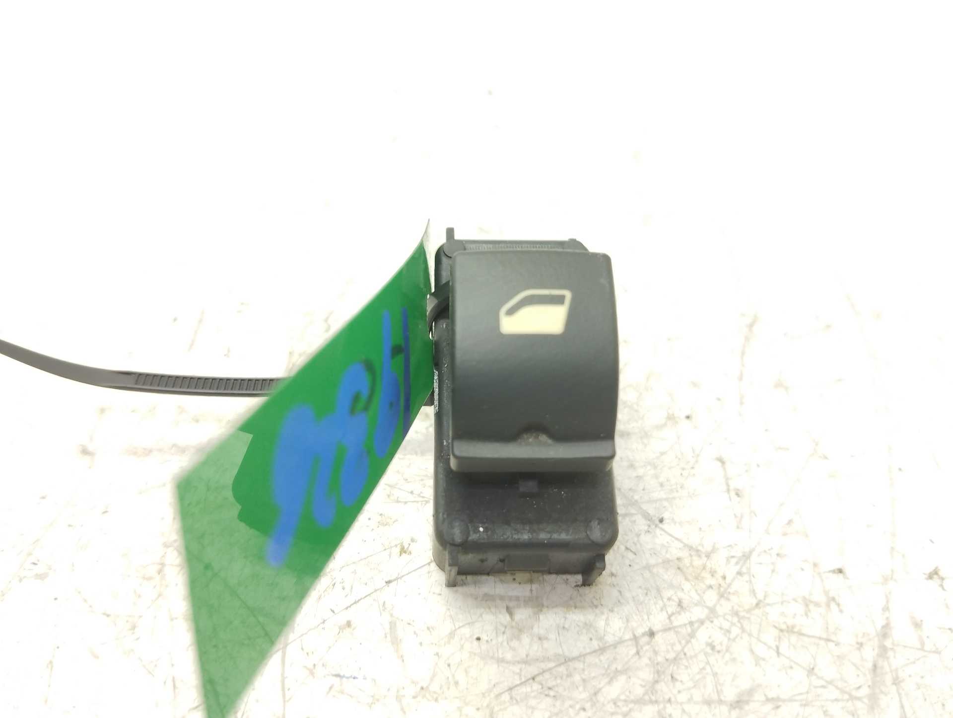 Recambio de mando elevalunas trasero derecho para citroën c4 berlina c-series referencia OEM IAM  98044803ZD 