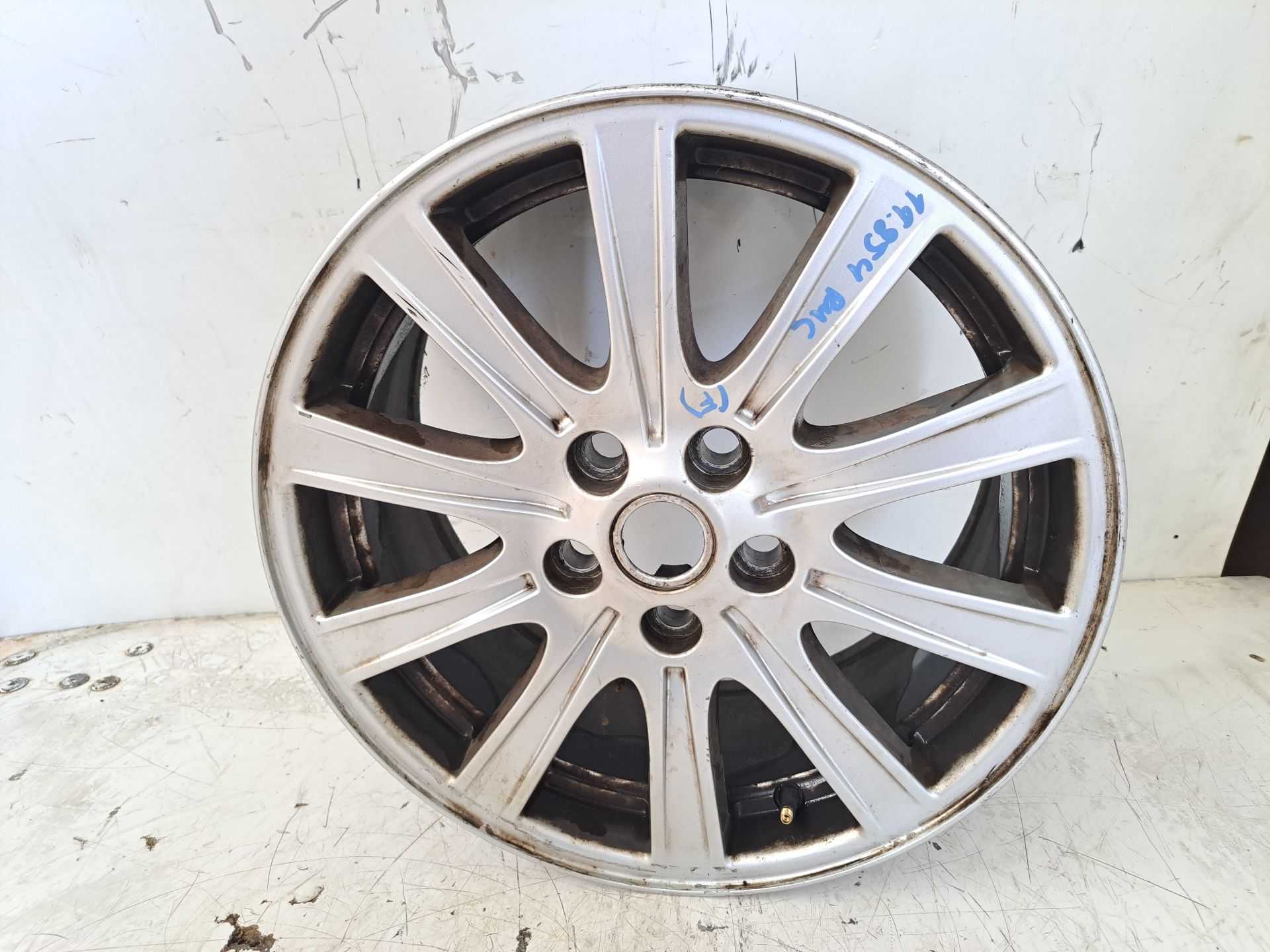 Recambio de llanta para land rover discovery v6 td edition 60 yrs referencia OEM IAM r18 7h221007ba 