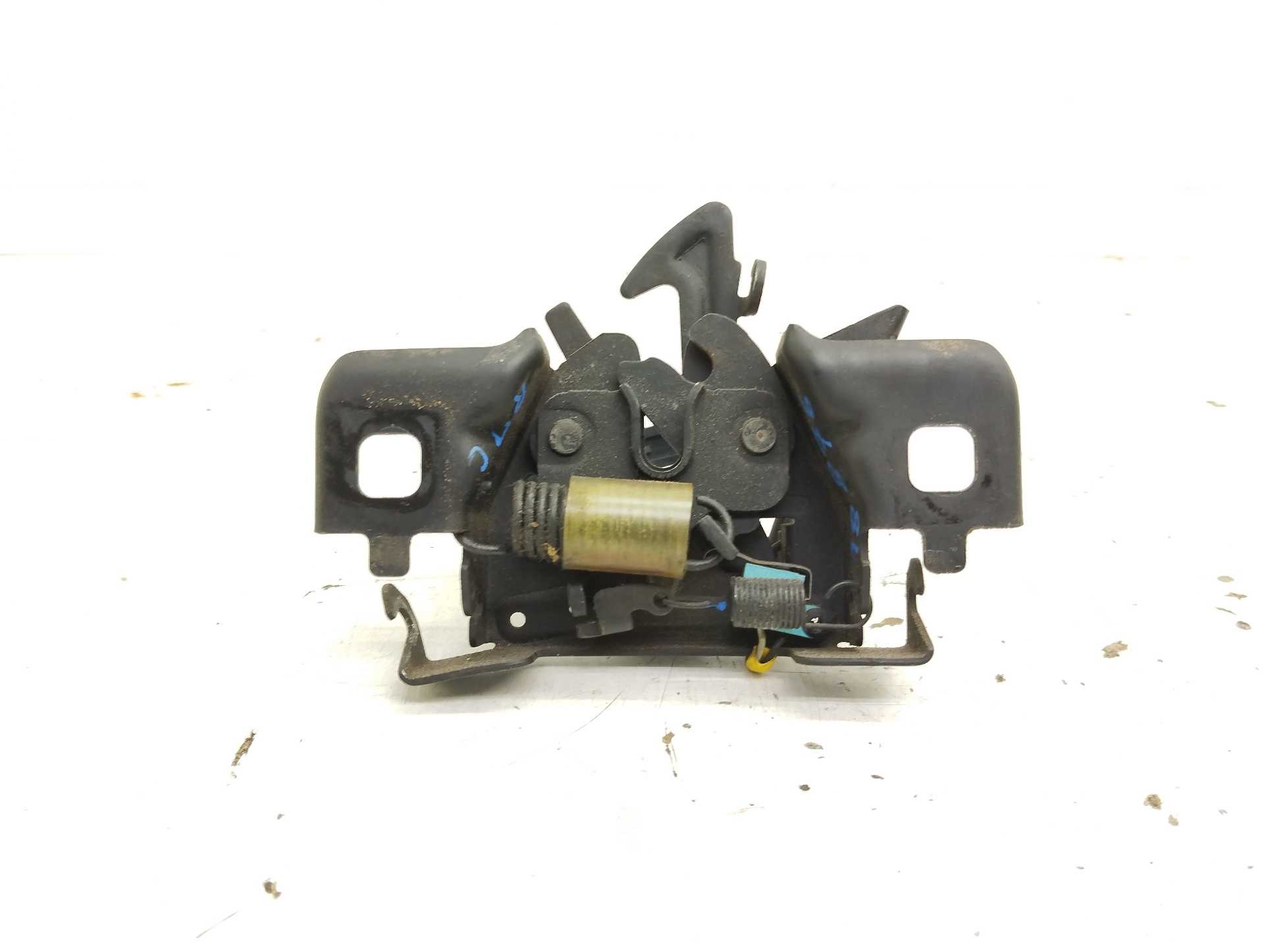 Recambio de cerradura capo para renault clio iv zen referencia OEM IAM 656011705R  