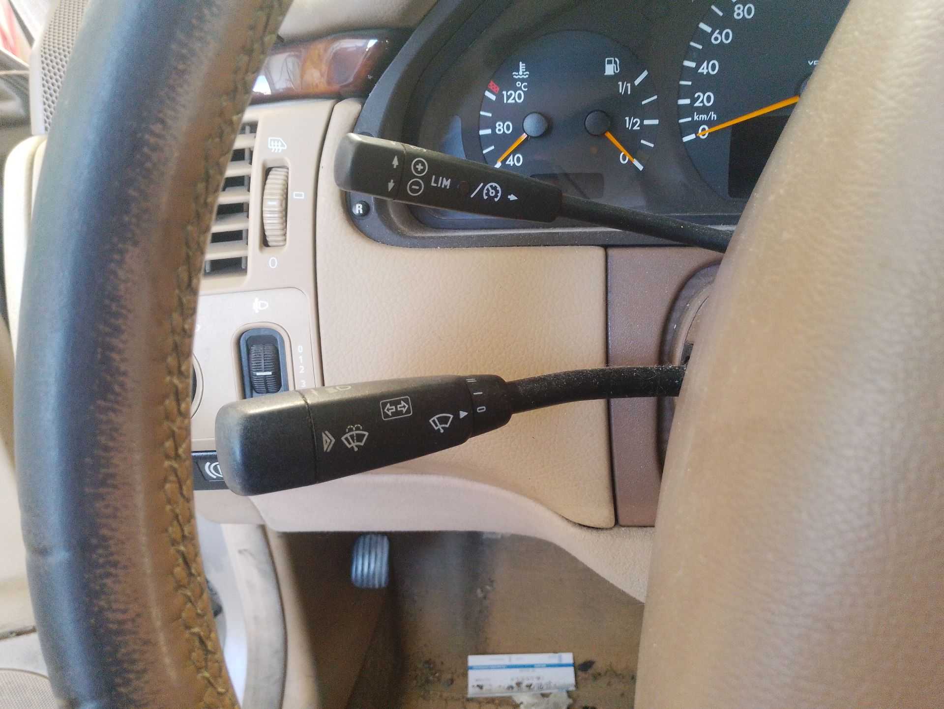Recambio de mando limpia para mercedes-benz clase e (w210) e 240 (210.062) referencia OEM IAM   