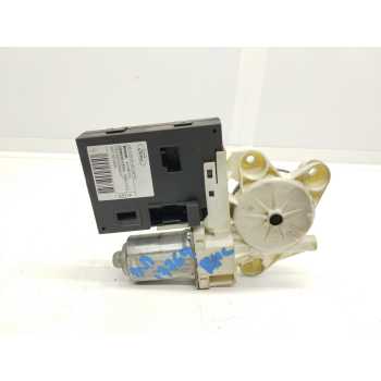 MOTOR ELEVALUNAS DELANTERO DERECHO 5WK11572J 981406103 SIEMENS
