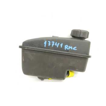 Recambio de deposito liquido direccion para volvo xc90 2.4 diesel cat referencia OEM IAM 30645621 SEEBERIT 
