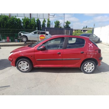 peugeot 206 berlina del año 2000