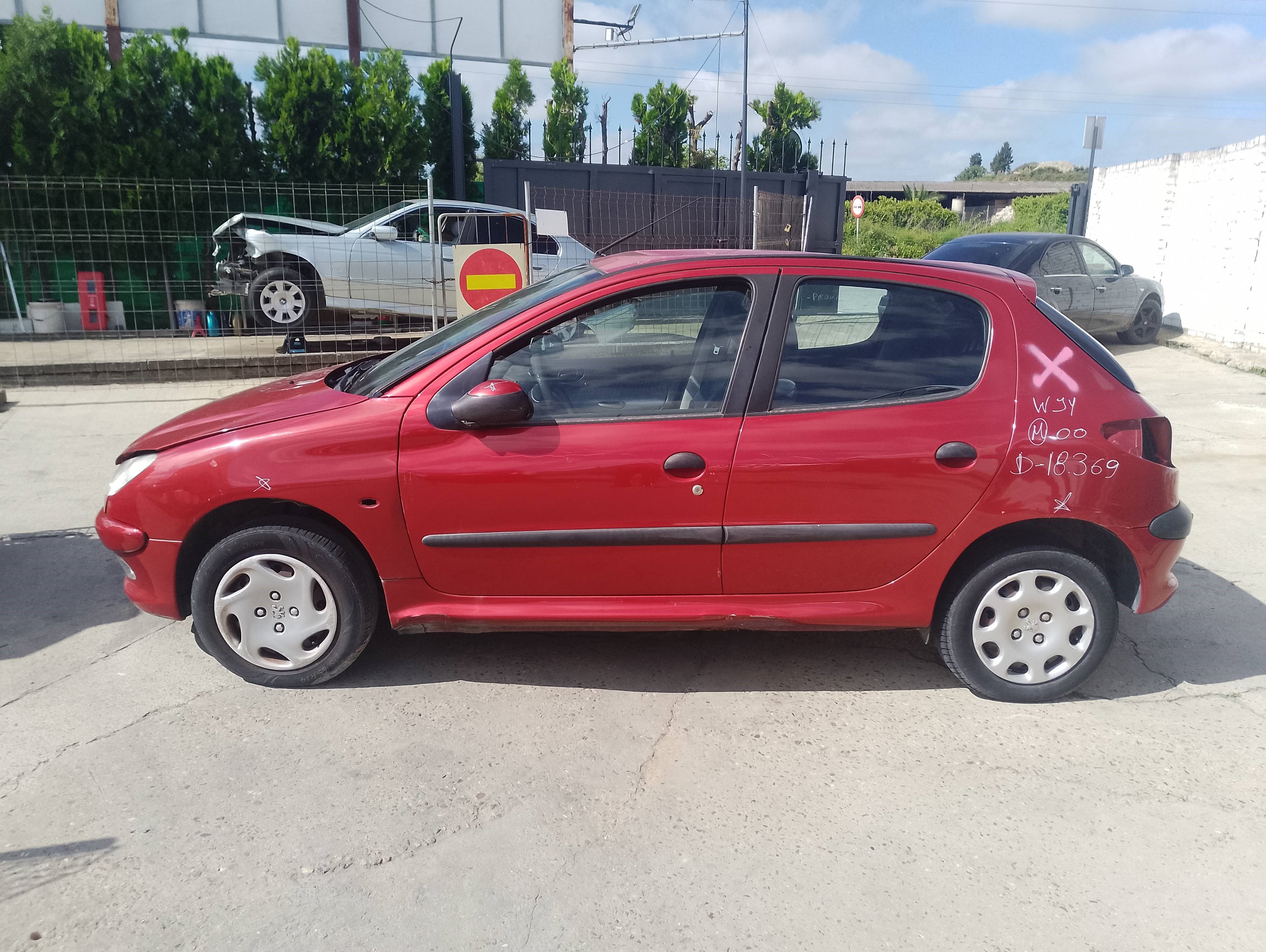 peugeot 206 berlina del año 2000