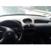 peugeot 206 berlina del año 2000