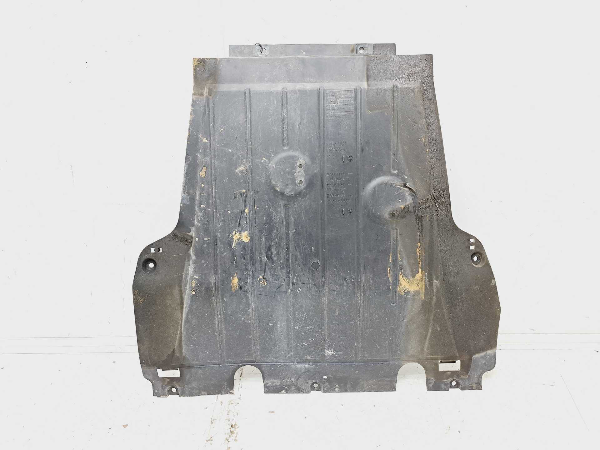 Recambio de cubrecarter para renault clio iv zen referencia OEM IAM 8200540585 8200161848 