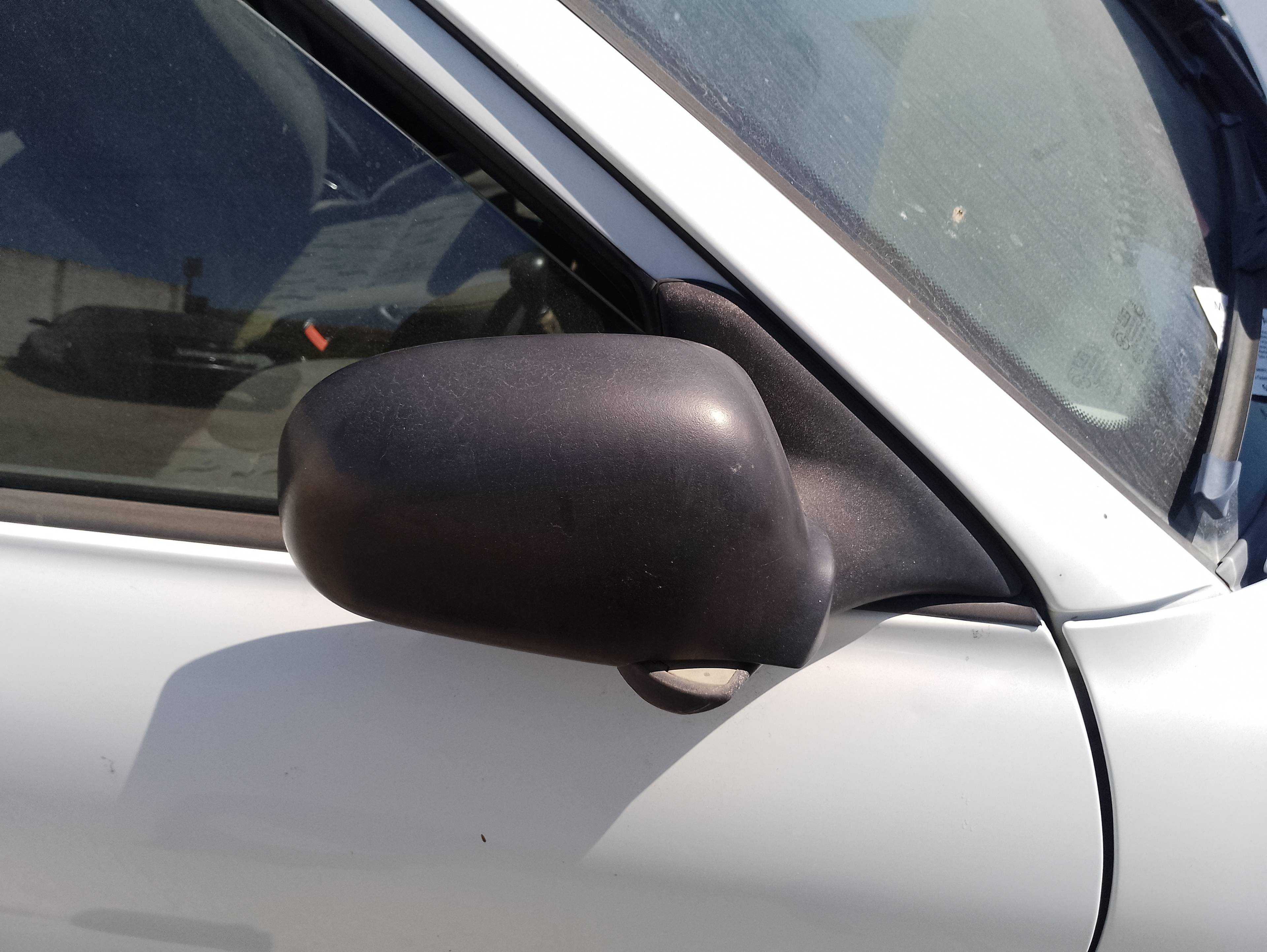 Recambio de retrovisor derecho para hyundai accent (x3) 1.5 gs referencia OEM IAM   