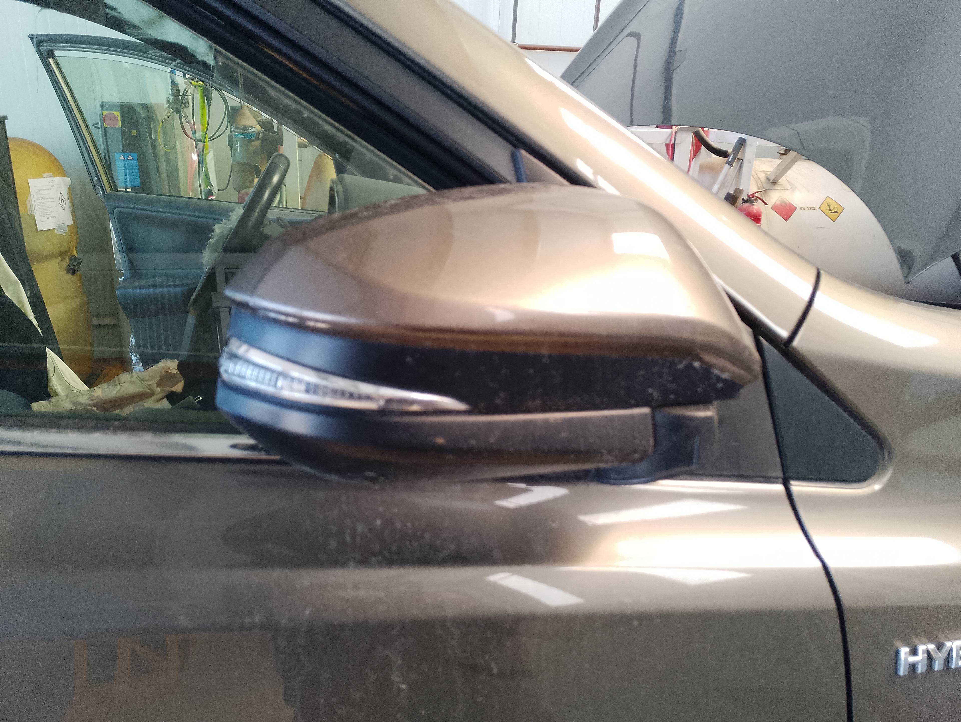 Recambio de retrovisor derecho para toyota rav4 hybrid 4x2 black edition referencia OEM IAM   