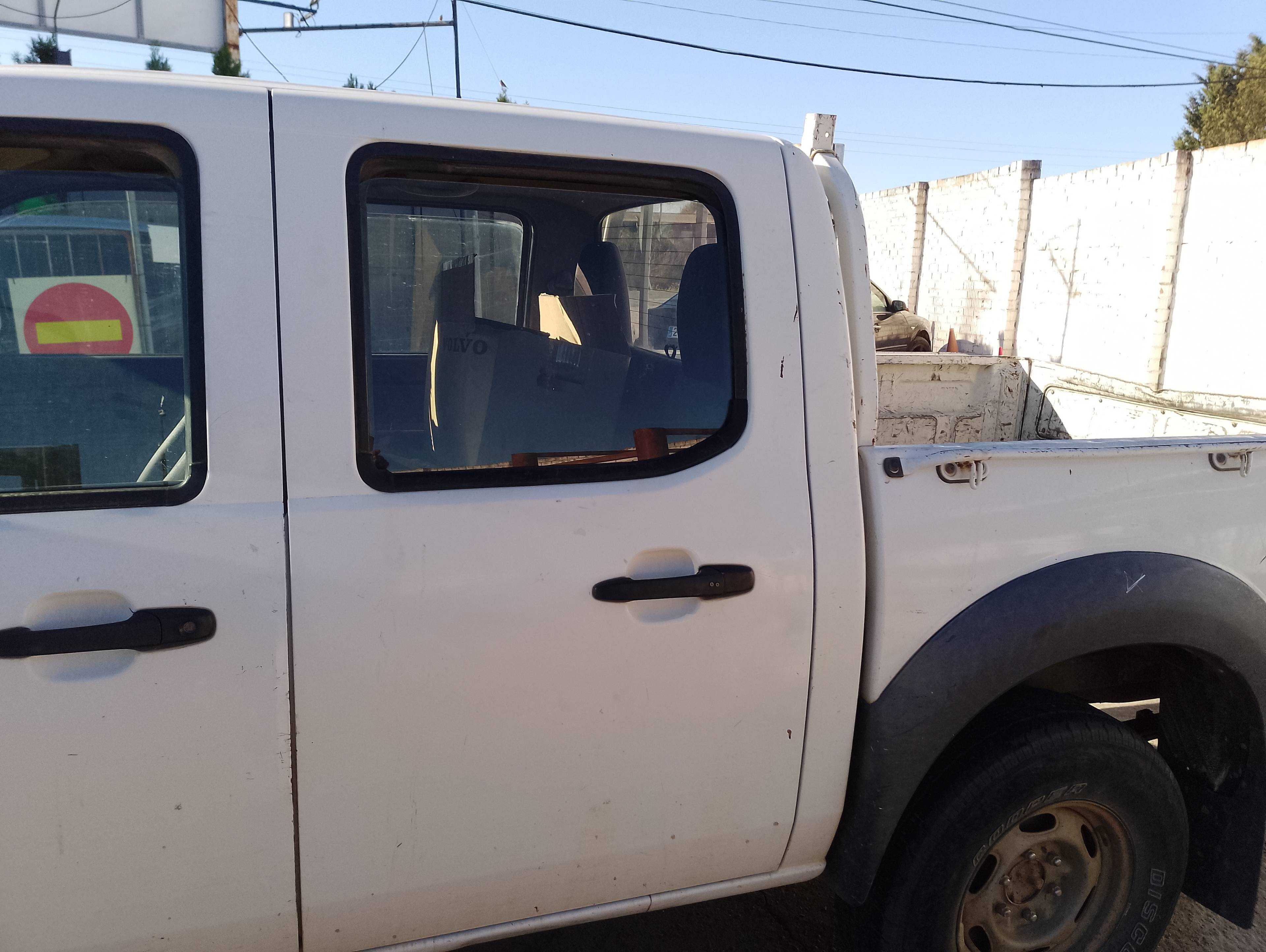 Recambio de puerta trasera izquierda para ford ranger (et) cabina doble xlt limited 4x4 referencia OEM IAM   