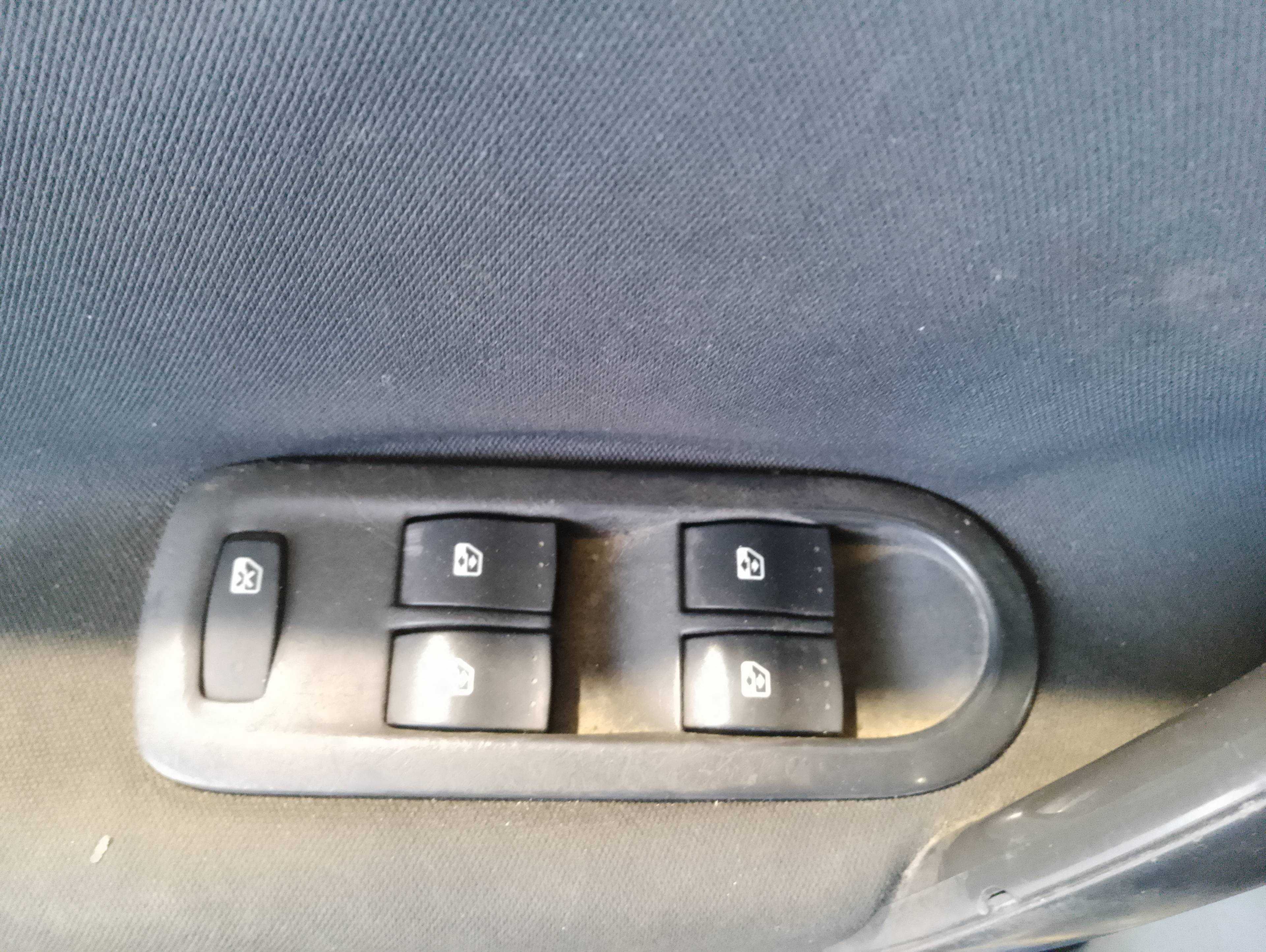 Recambio de mando elevalunas delantero izquierdo para renault scenic ii confort authentique referencia OEM IAM   