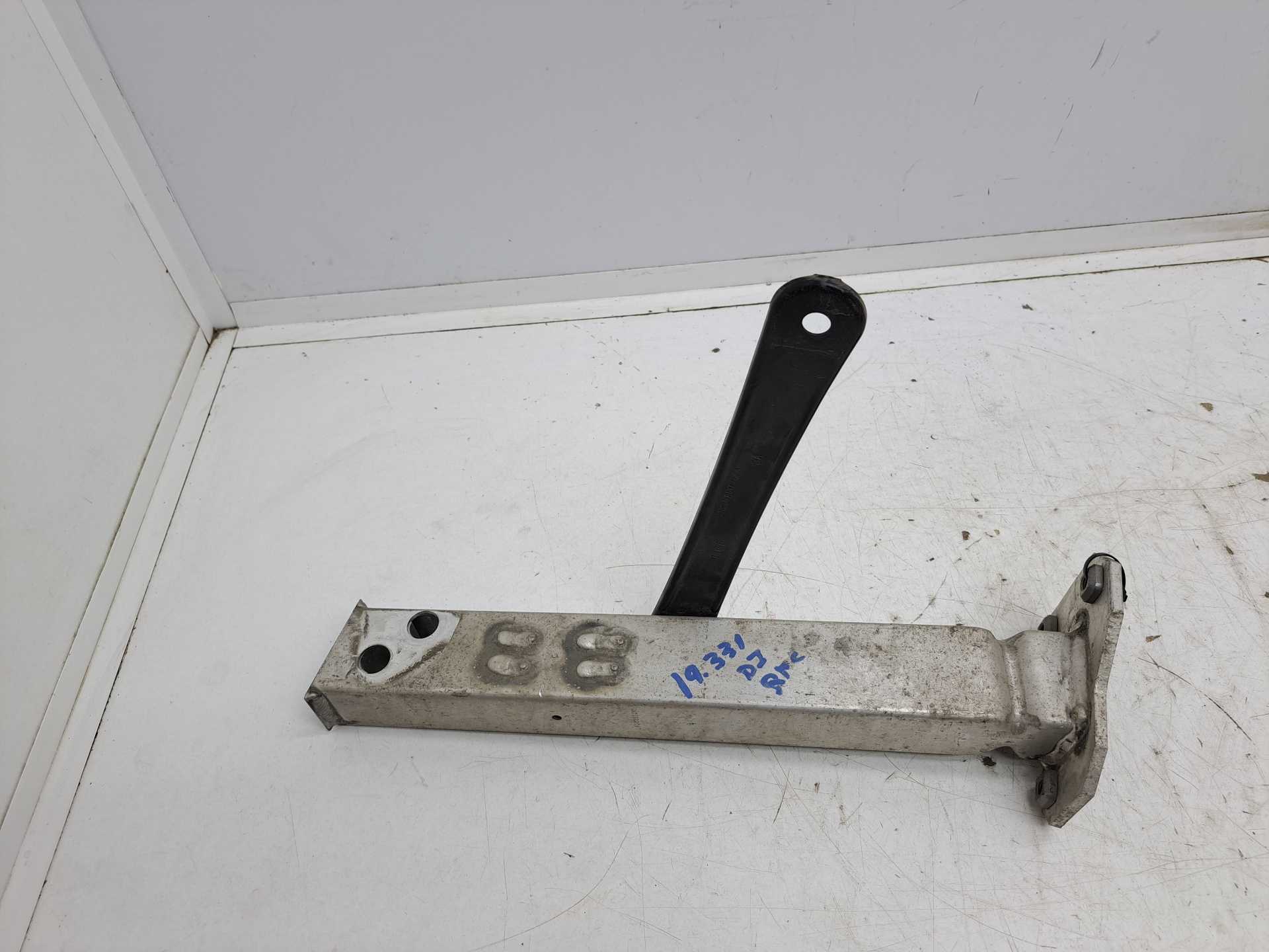 Recambio de punta chasis delantera para fiat 500 l (330) city cross referencia OEM IAM   