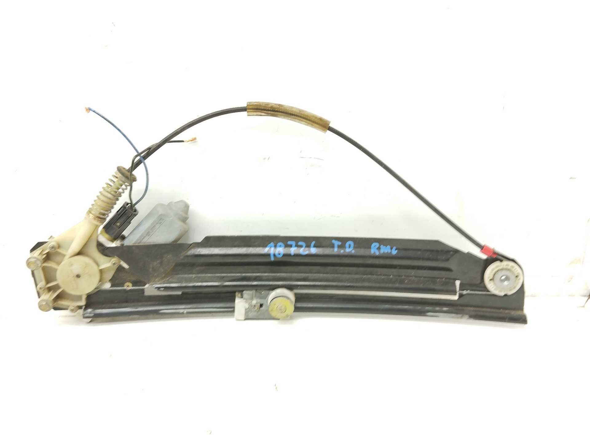 Recambio de elevalunas trasero derecho para bmw serie 5 berlina (e39) 525d referencia OEM IAM 67628360511 9030144 E007006001C