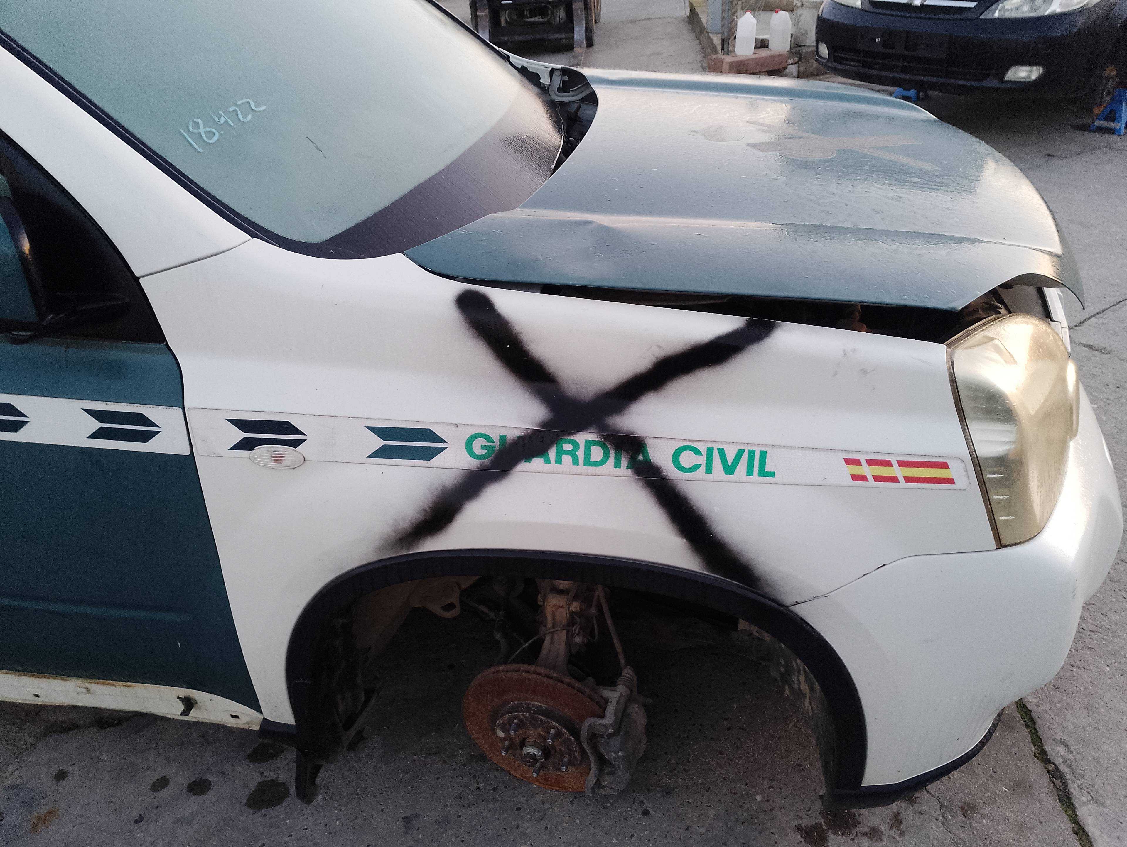 Recambio de aleta delantera derecha para nissan x-trail (t30) referencia OEM IAM   