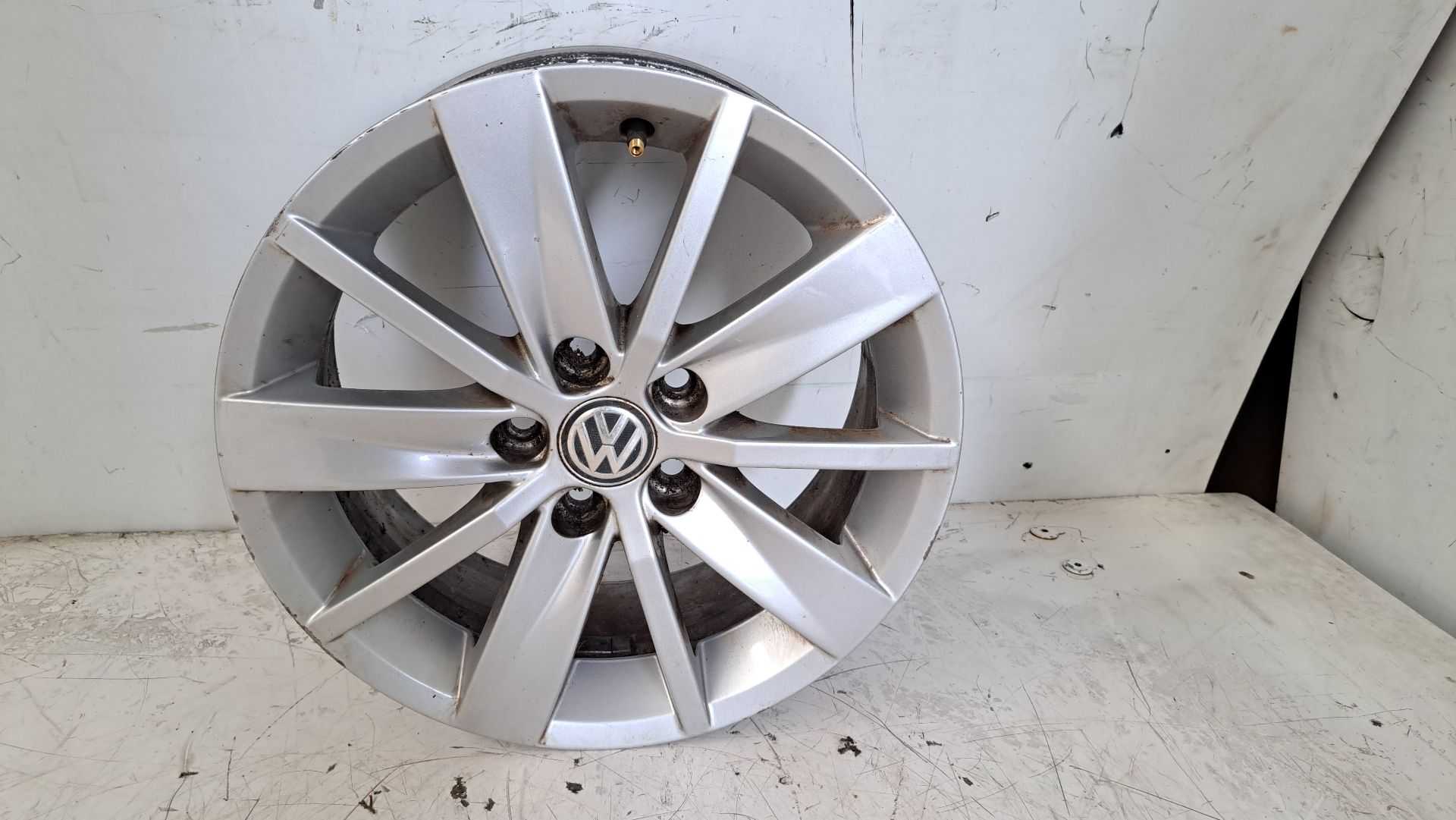 Recambio de llanta para volkswagen polo (6r1) 1.4 tdi referencia OEM IAM r15 6c0601025 