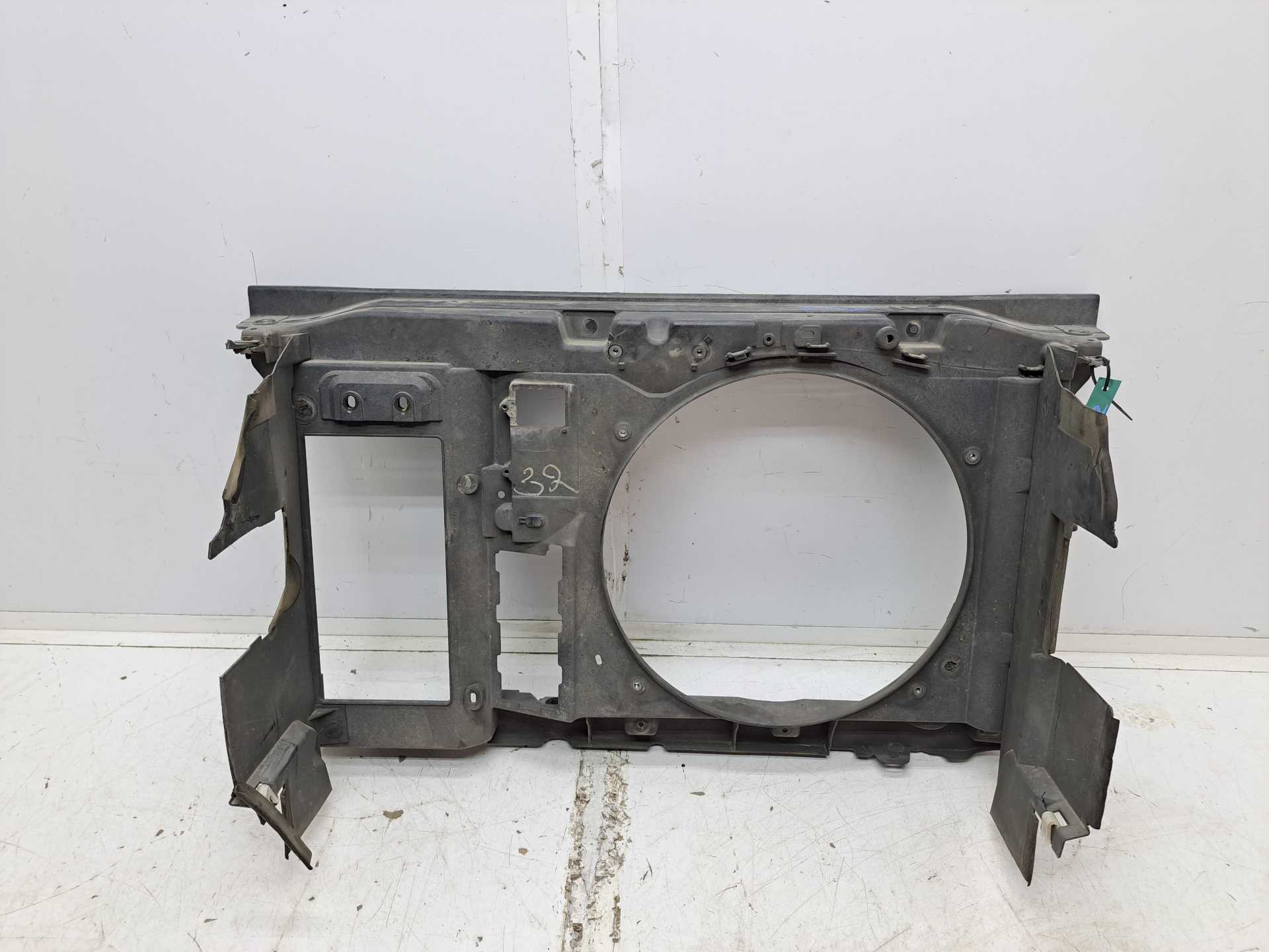 Recambio de panel frontal para citroën c4 berlina collection referencia OEM IAM  7104V3 