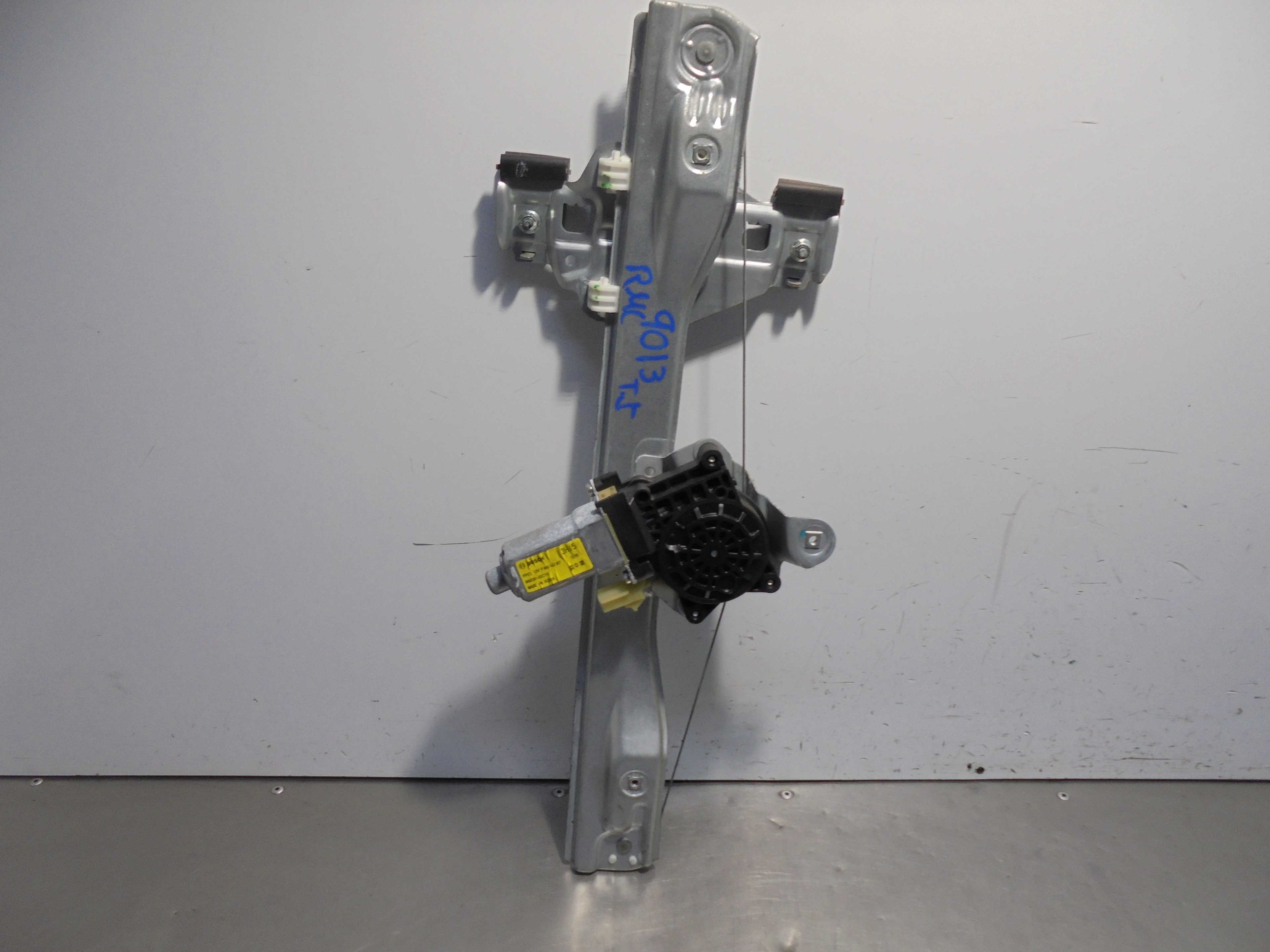 Recambio de elevalunas trasero izquierdo para chevrolet cruze station wagon lt+ referencia OEM IAM 98820J3C10 ELECTRICO 5 PUERTA