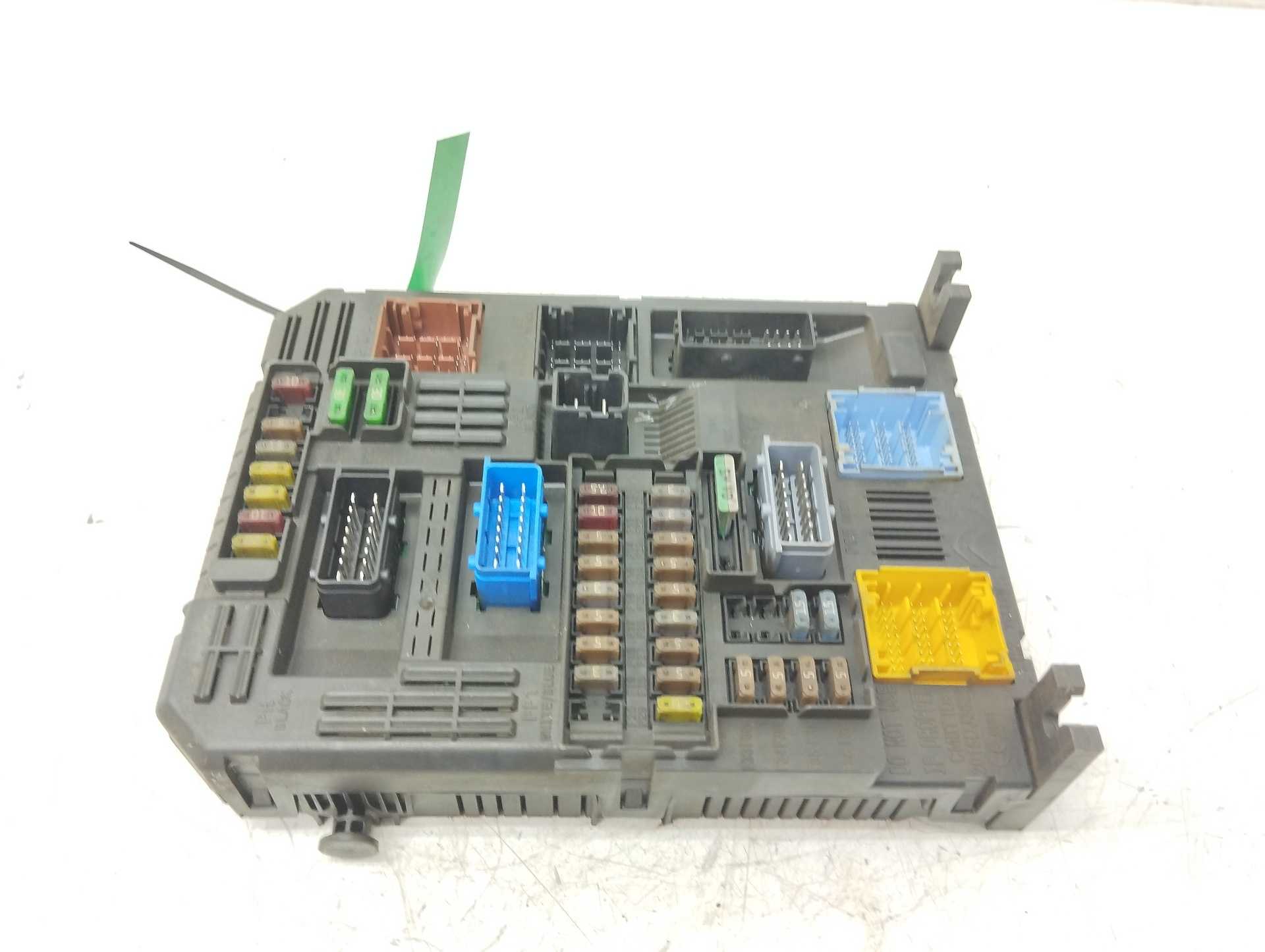 Recambio de centralita bsi para citroën c4 berlina c-series referencia OEM IAM 983288038000 28709105 