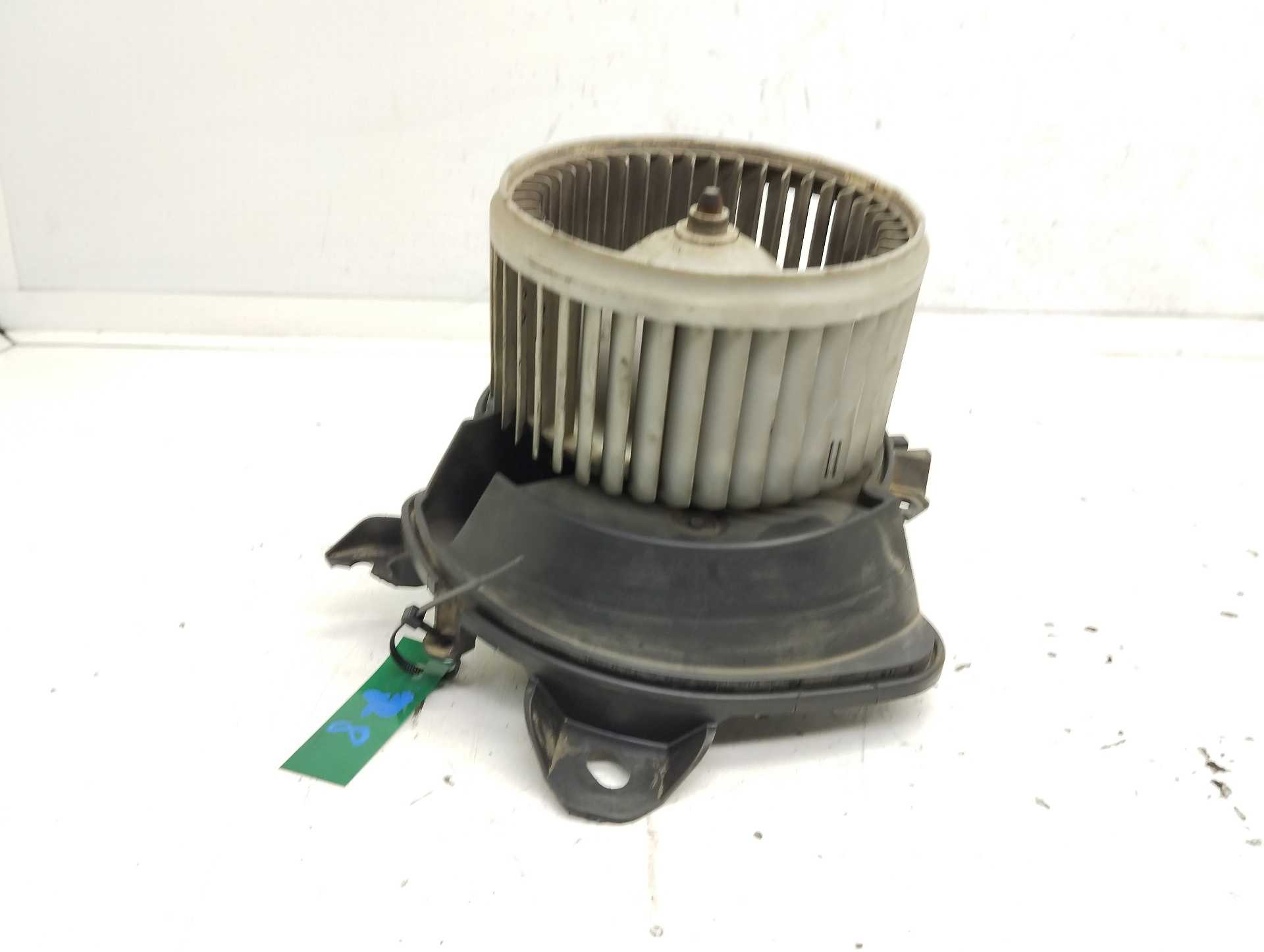 Recambio de motor calefaccion para opel corsa d ´´111 years´´ referencia OEM IAM 5D3130100  