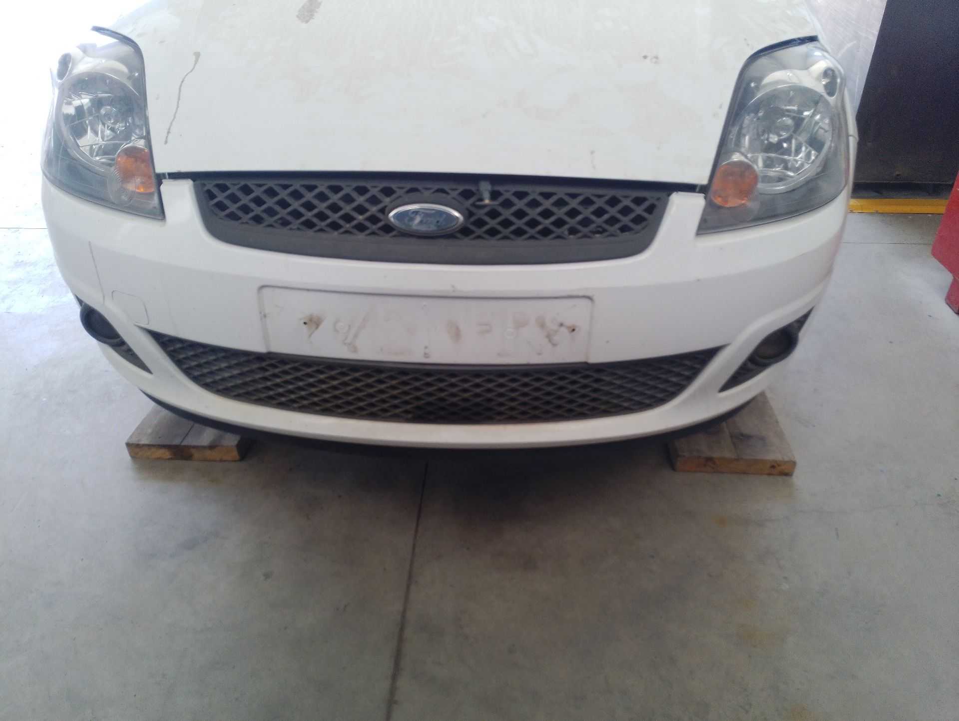 Recambio de paragolpes delantero para ford fiesta vi (cb1, ccn) 1.0 ecoboost referencia OEM IAM 1372809  