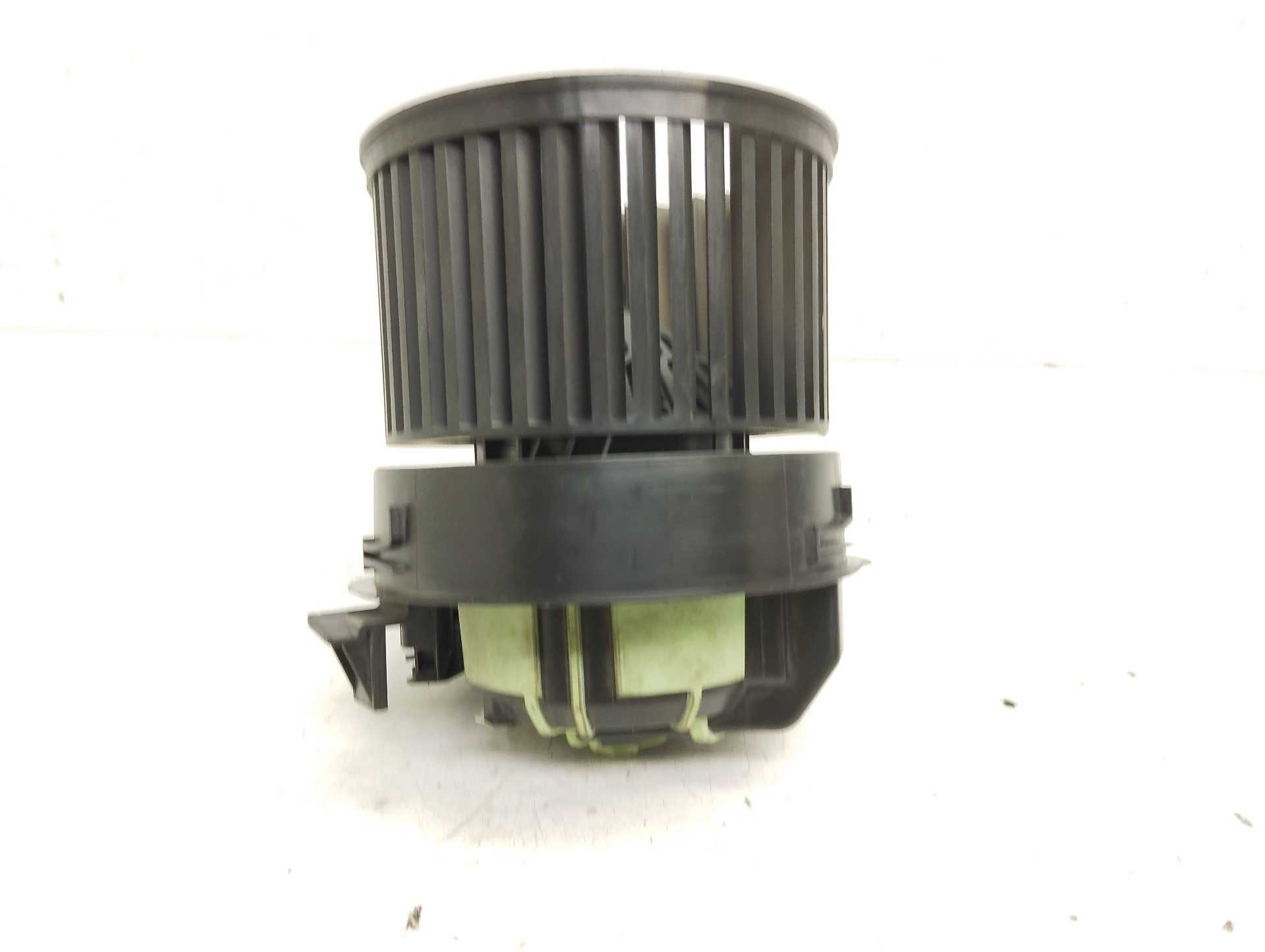 Recambio de motor calefaccion para citroën c4 lim. business referencia OEM IAM T1011131B 6441CZ 