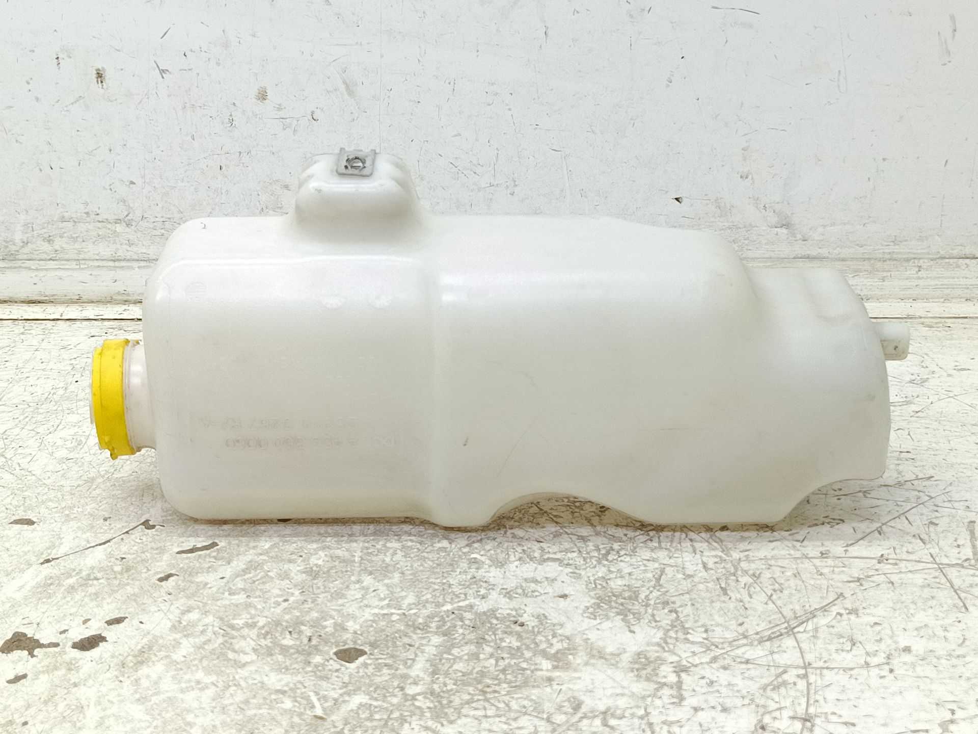 Recambio de deposito limpia para smart forfour basis (52kw) (453.042) referencia OEM IAM A4538600060 289105267R 