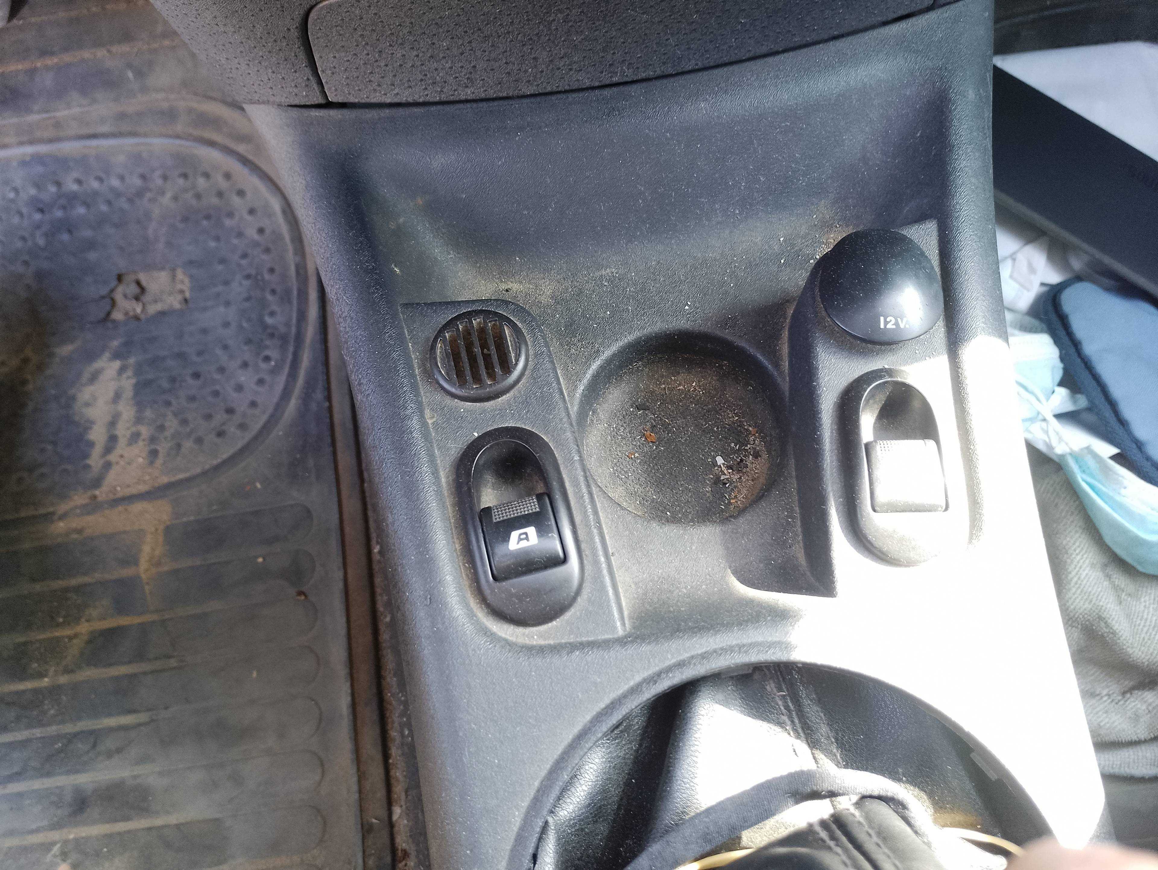 Recambio de mando elevalunas delantero izquierdo para citroën c2 audace referencia OEM IAM   