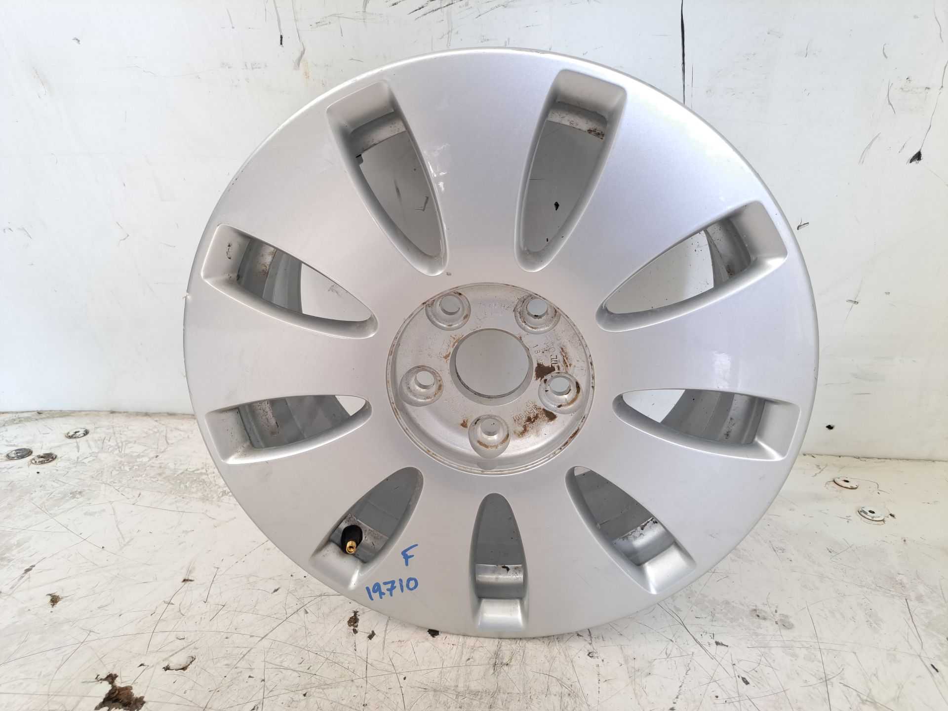 Recambio de llanta para audi a4 berlina (8e) 2.0 referencia OEM IAM r16 8e0601025ae 